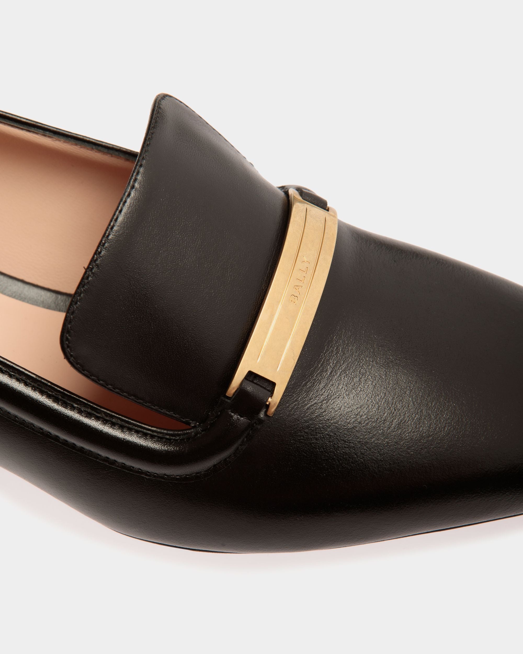 Bally Global - Zapato De Salón Deco De Piel Negra - Negro