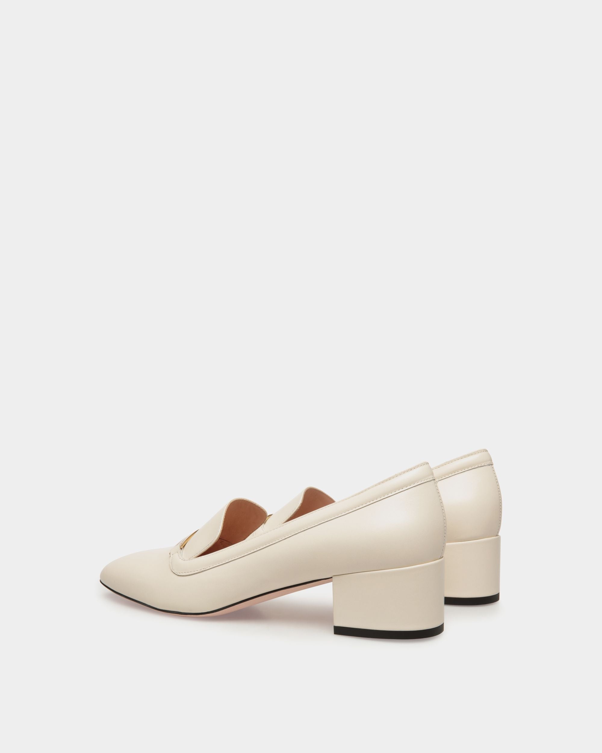Bally Global - Deco Pump in White Leather - White