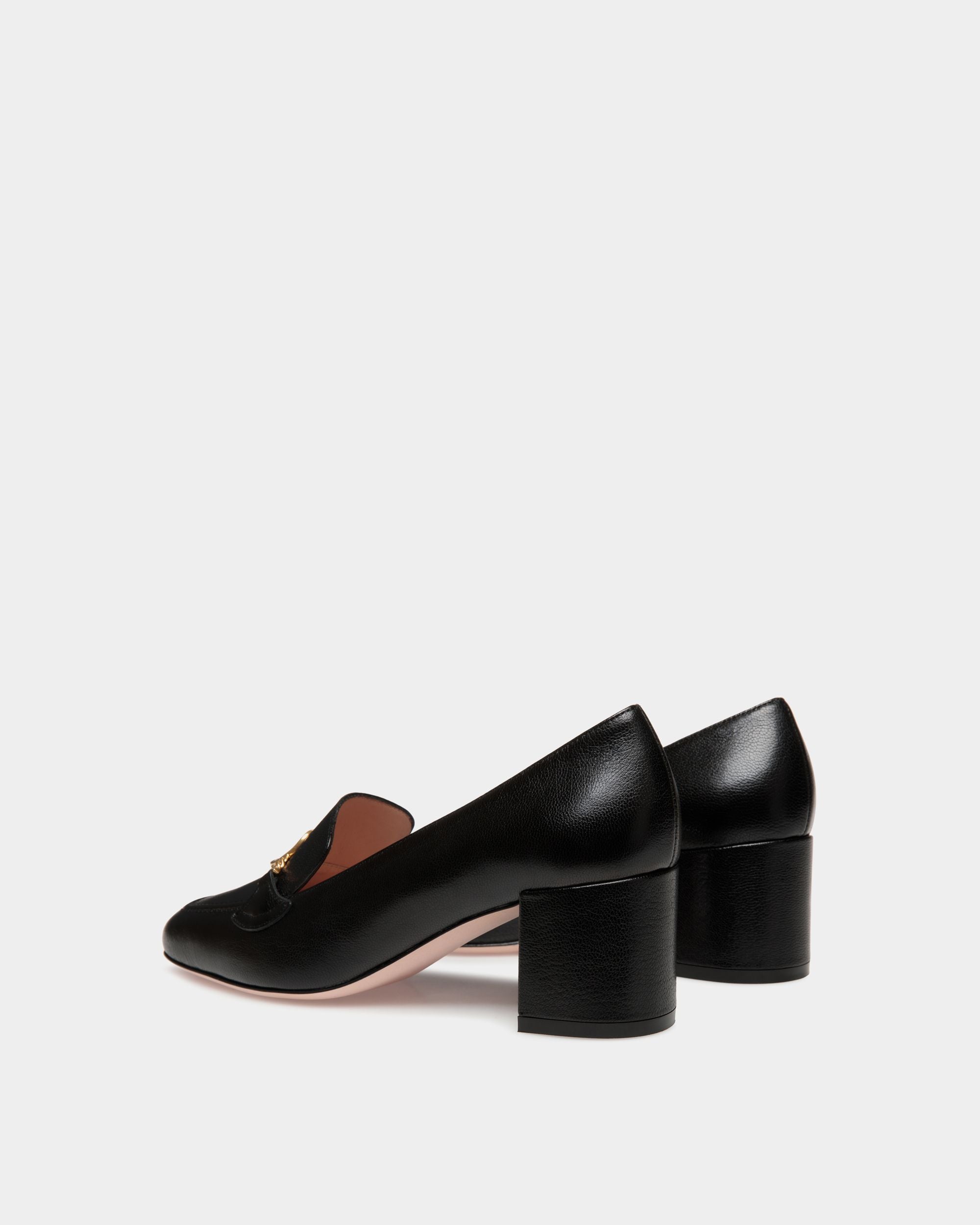 Bally Global - Daily Emblem Pumps In Black Leather - Black