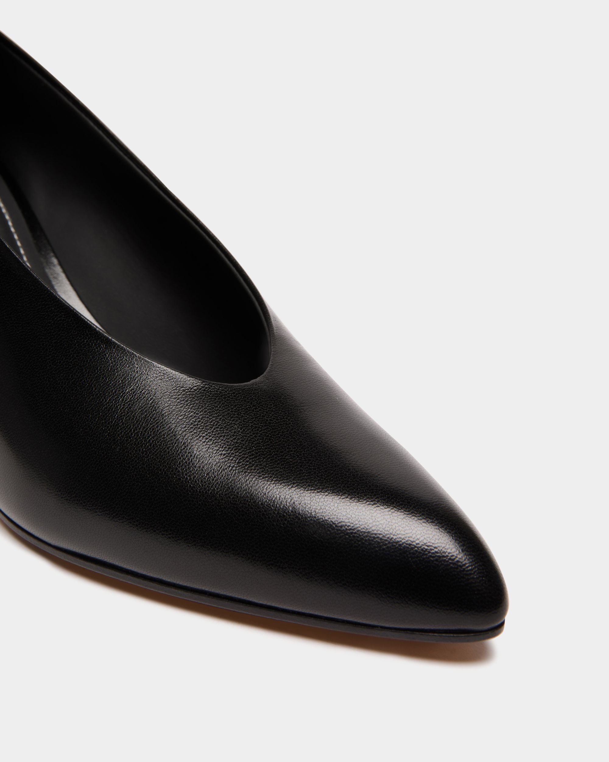 Bally Global - Zapato De Salón Alva De Piel Negra - Negro