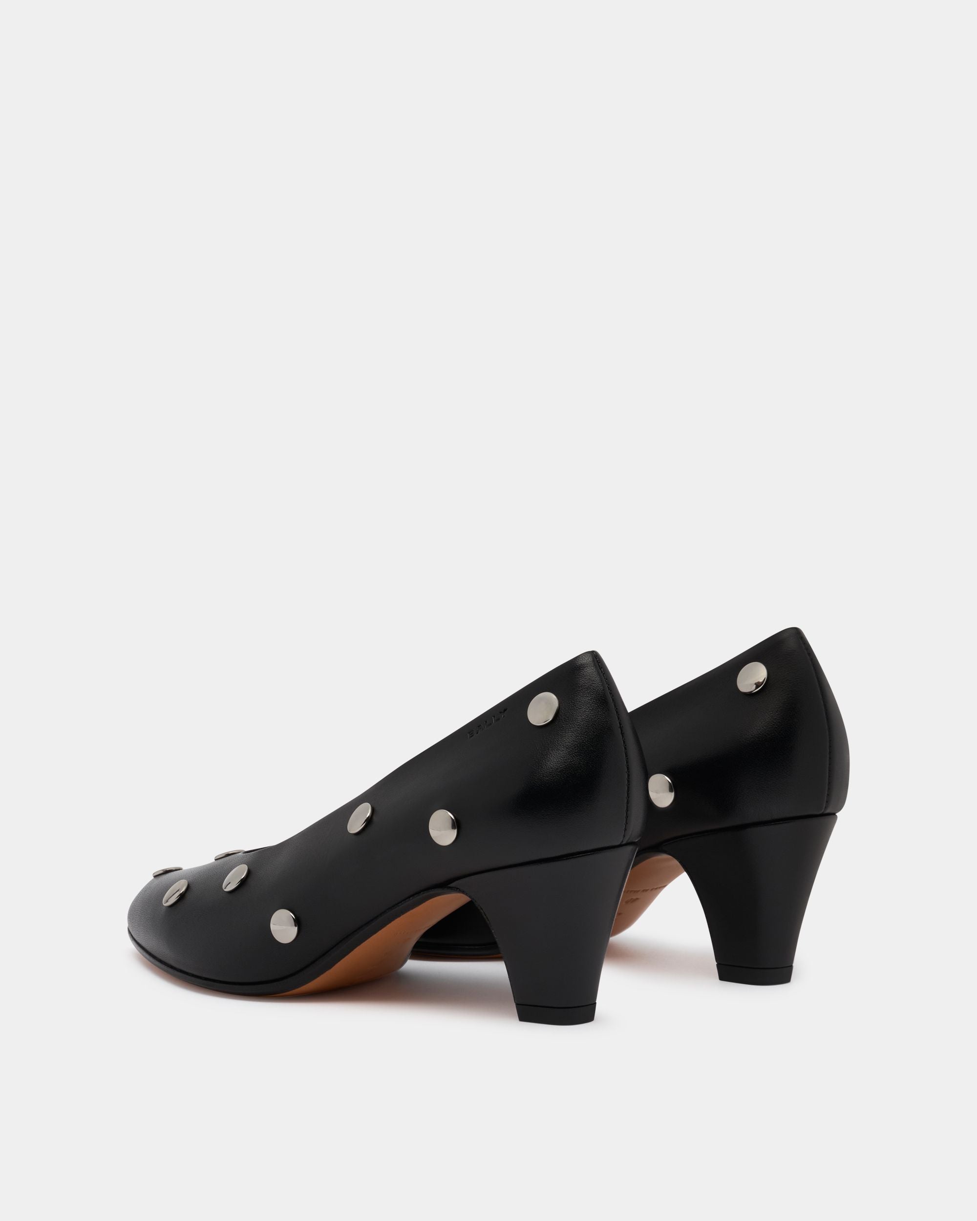 Bally Global - Alva Pump in Black Leather - Black