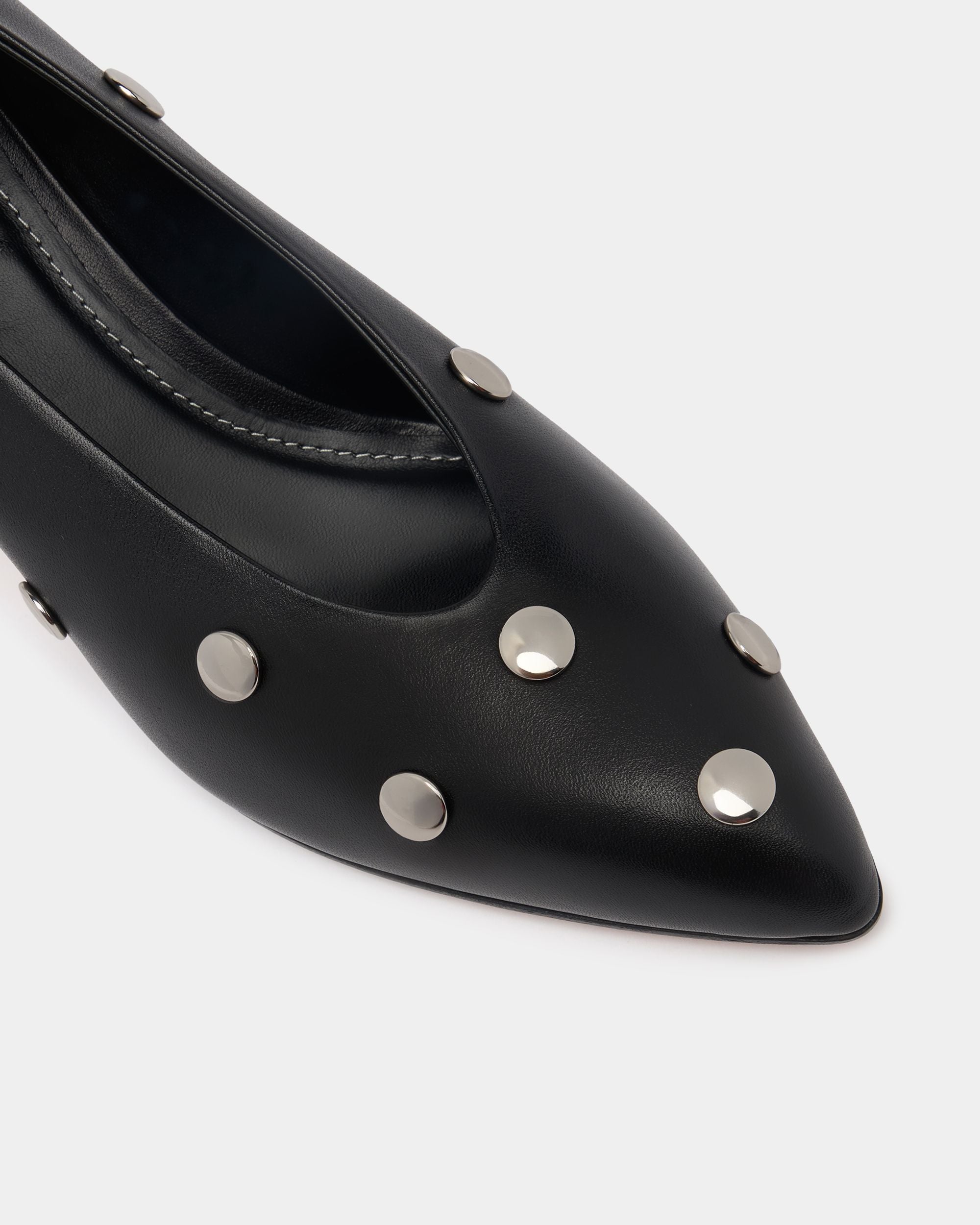 Bally Global - Alva Pump in Black Leather - Black
