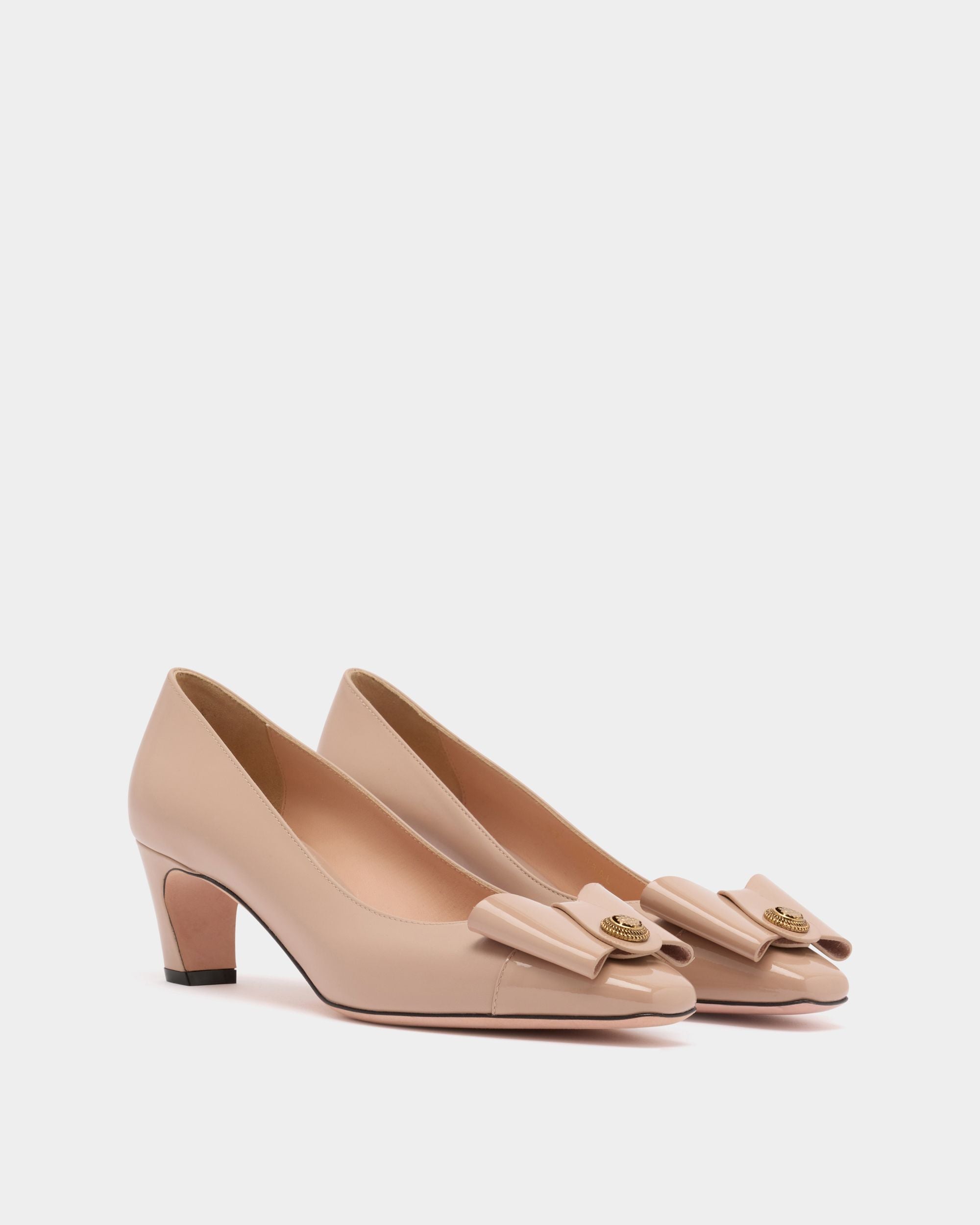 Bally Global - B-Bow Pump in Light Beige Leather - Beige