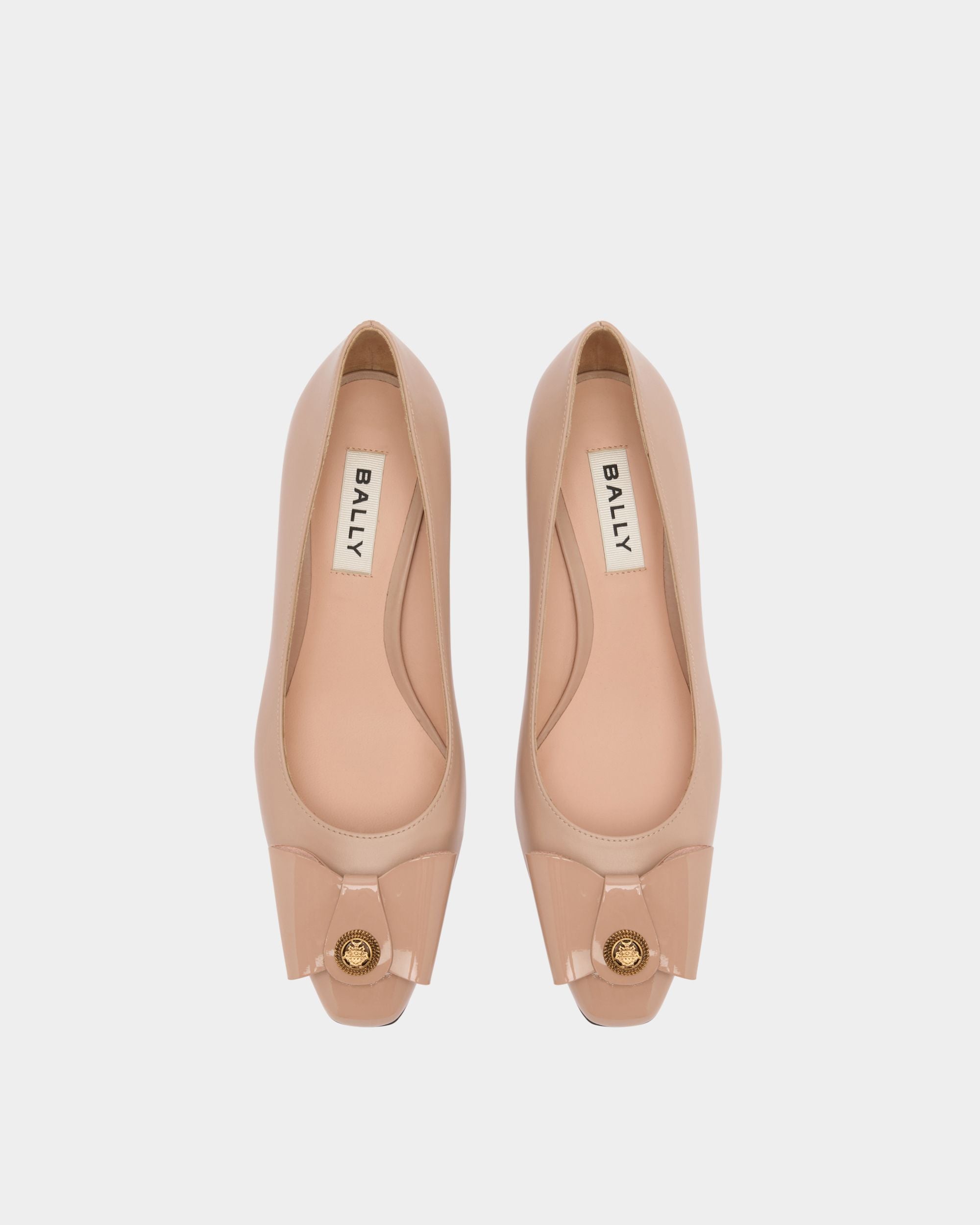 Bally Global - B-Bow Pump in Light Beige Leather - Beige
