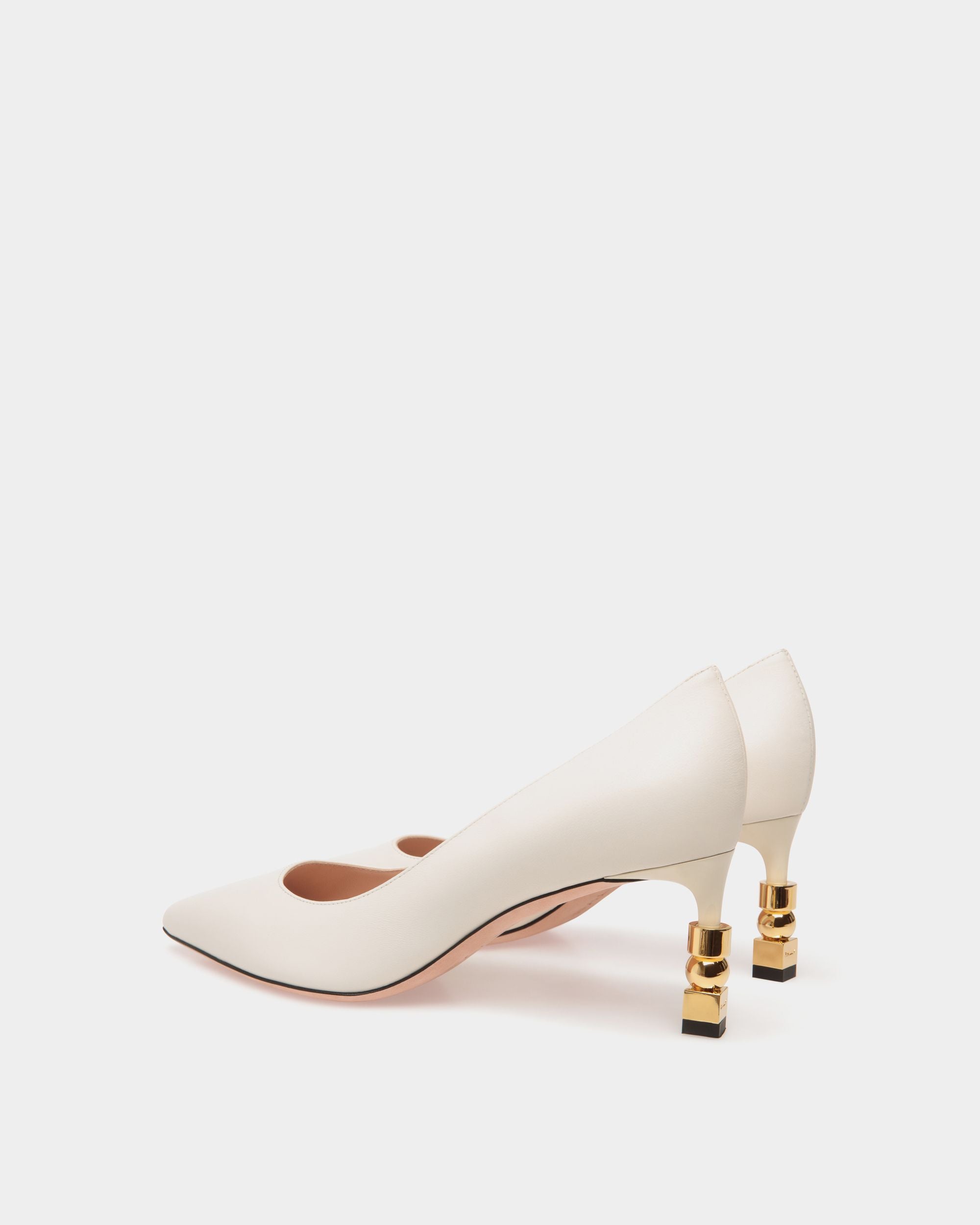 Bally Global - Block Pumps In White Leather - White