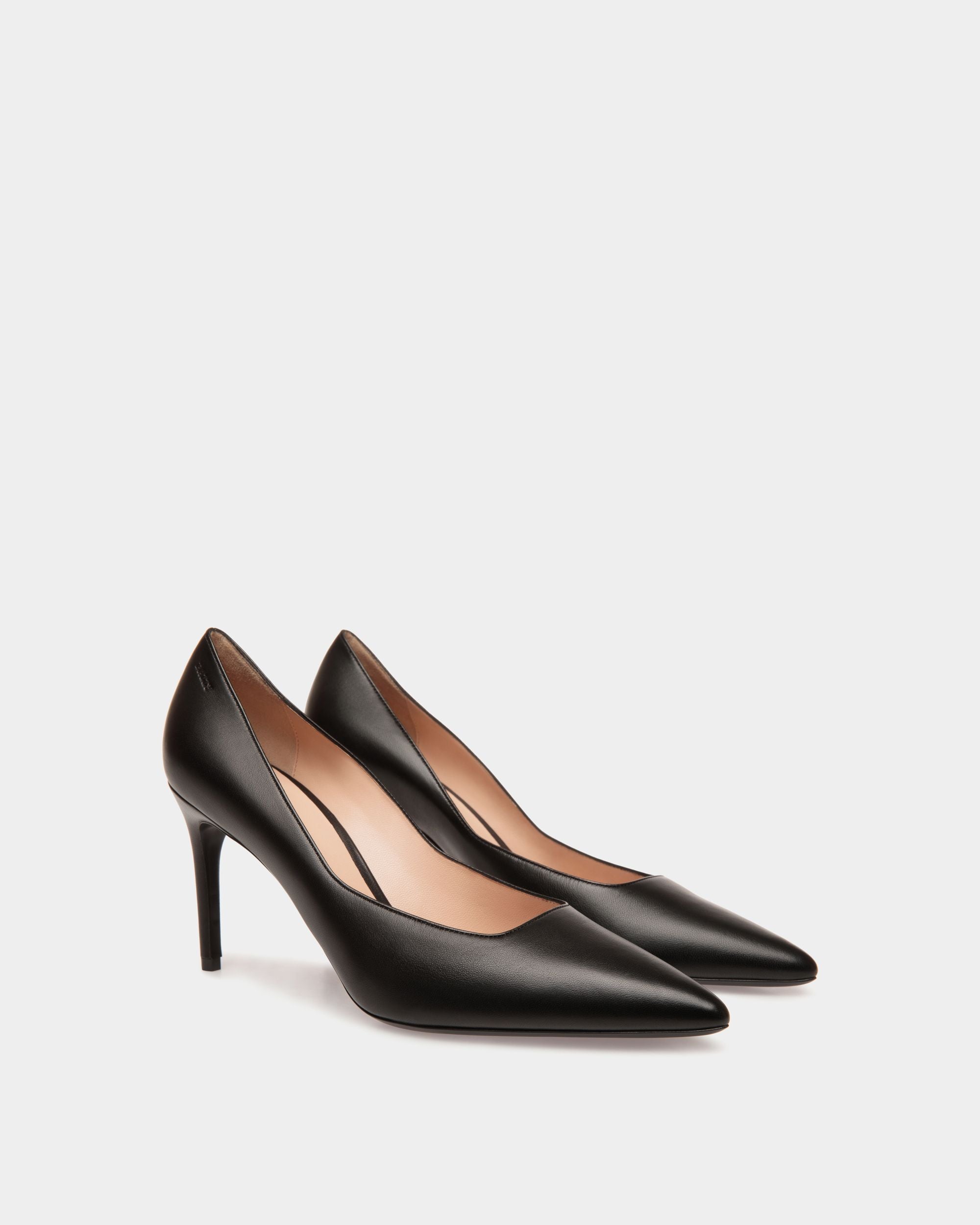 Bally Global - Pump In Black Leather - Black