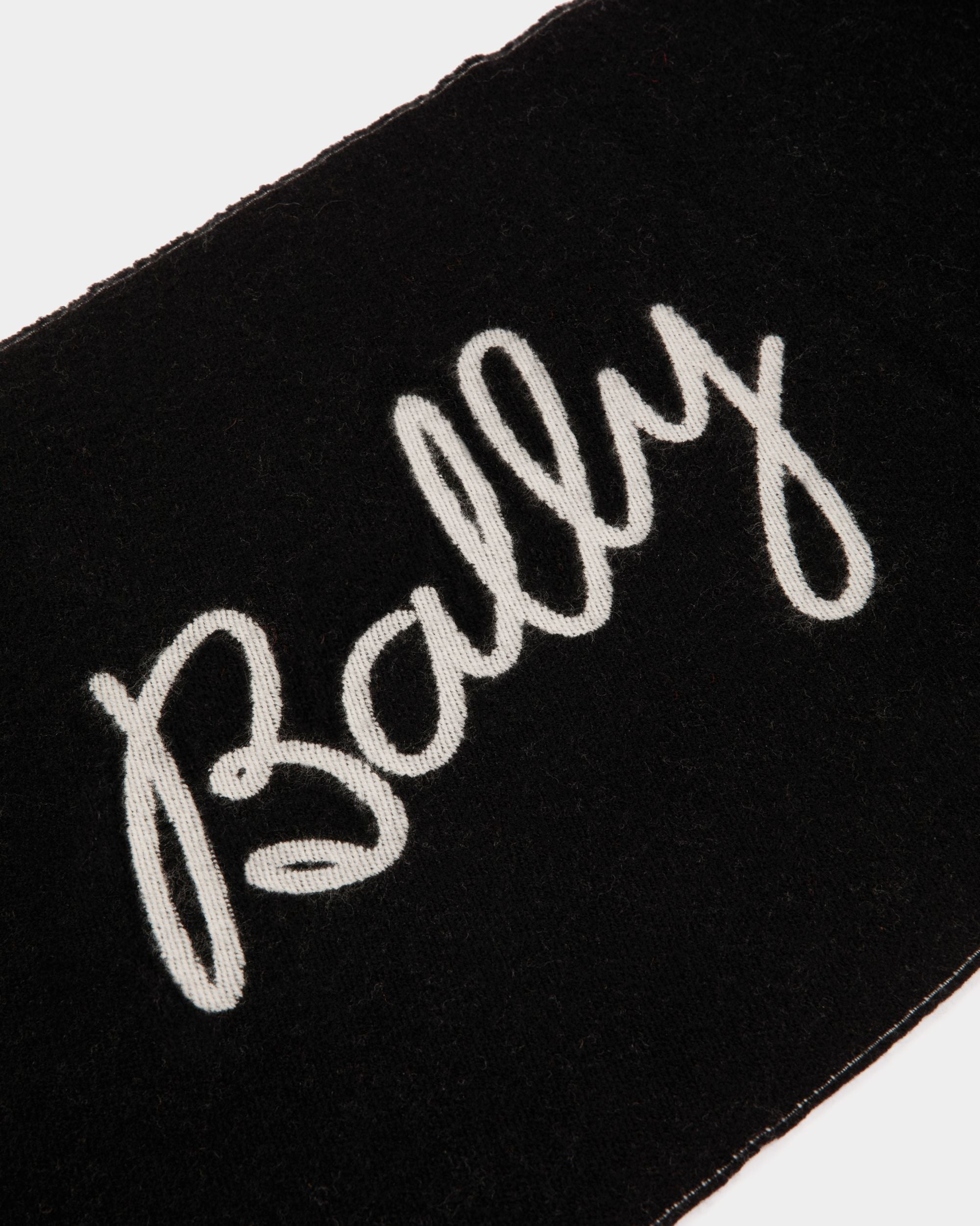 Bally Global - Scarf With Logo In Black And White Wool - Negro