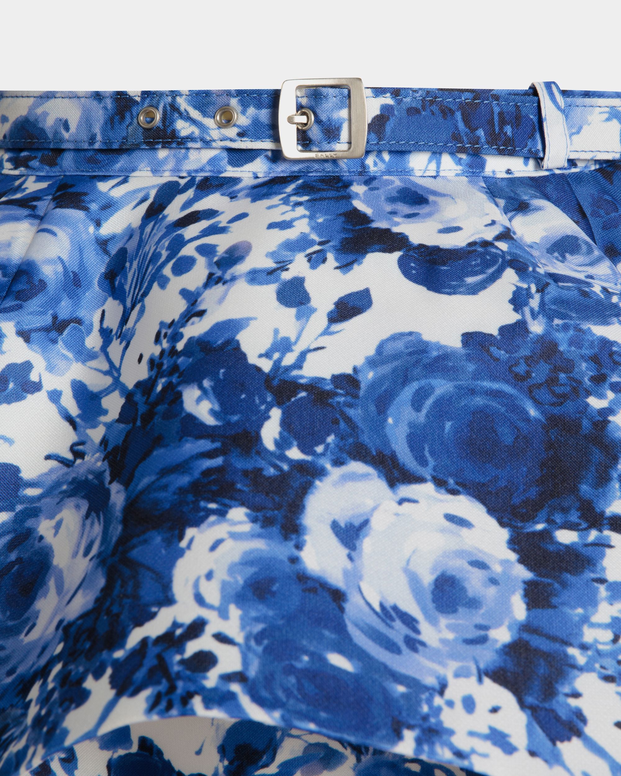 Bally Global - Mini Skirt with a Rosengarten Print in Blue Silk - Blue