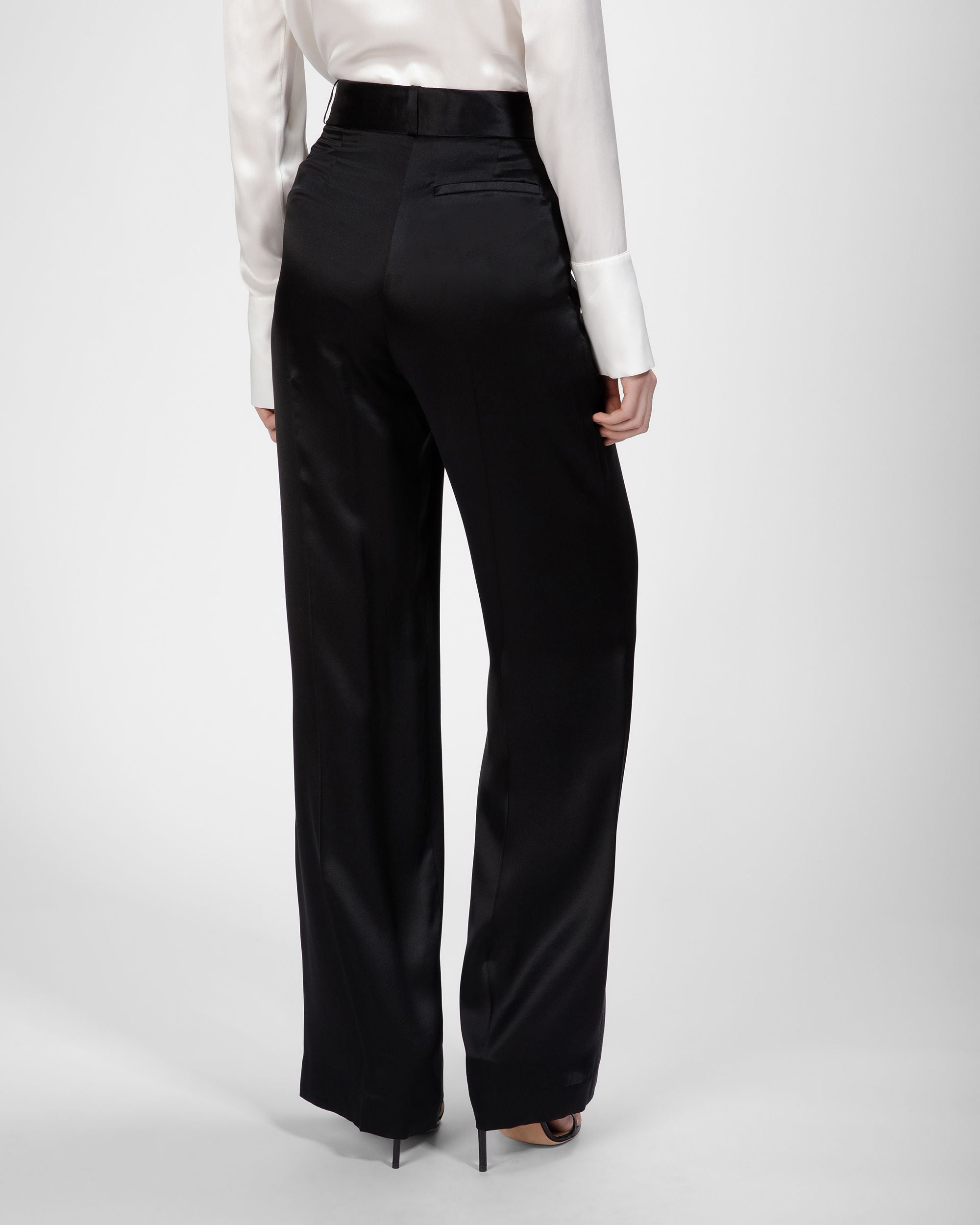 Bally Global - Pantalones De Seda En Negro - Negro