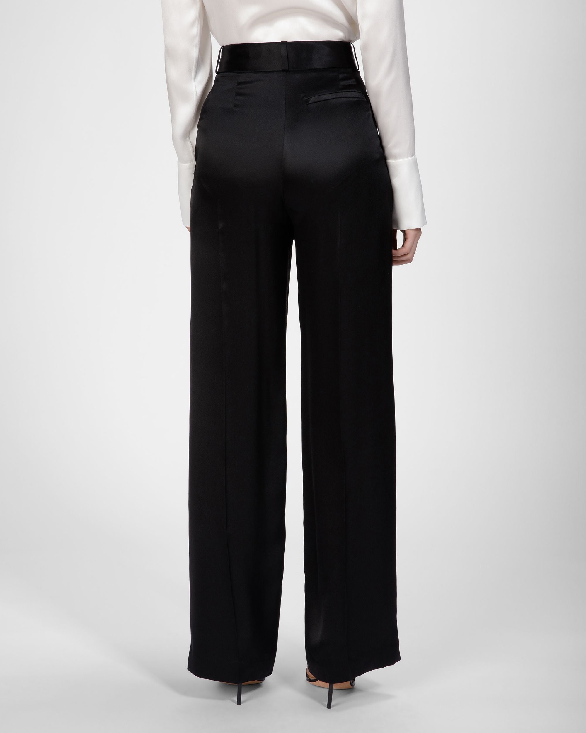 Bally Global - Pantalones De Seda En Negro - Negro
