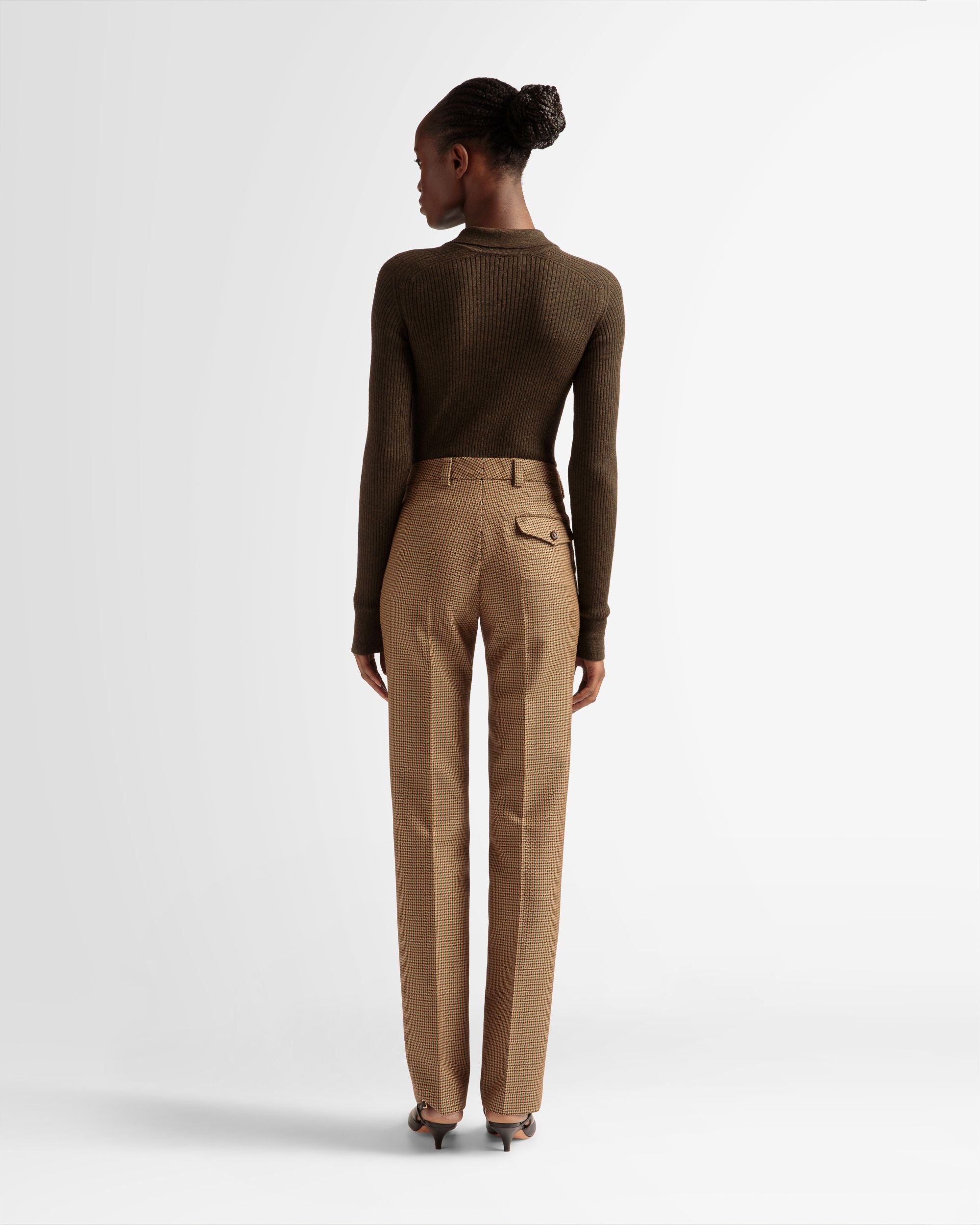 Bally Global - Pantalon Ajusté Coupe Droite En Laine Couleur Désert - Marron
