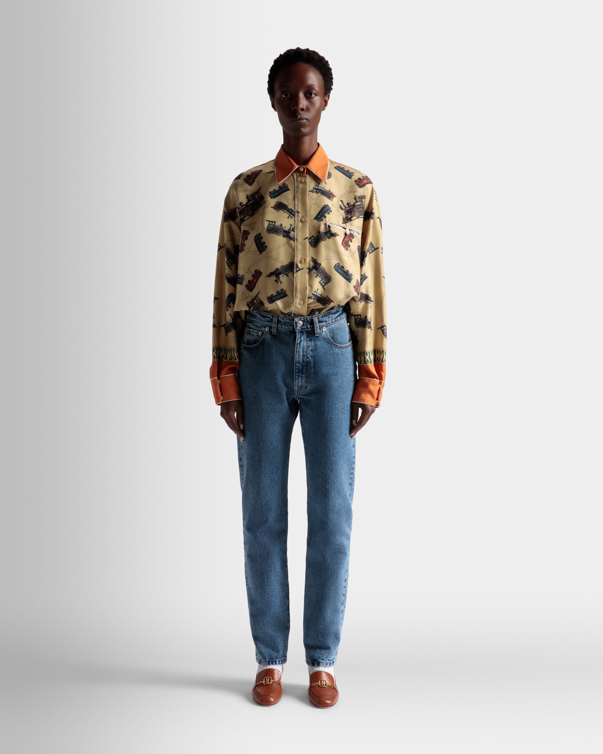 Bally Global - Pantalón De Denim En Azul Claro - Azul