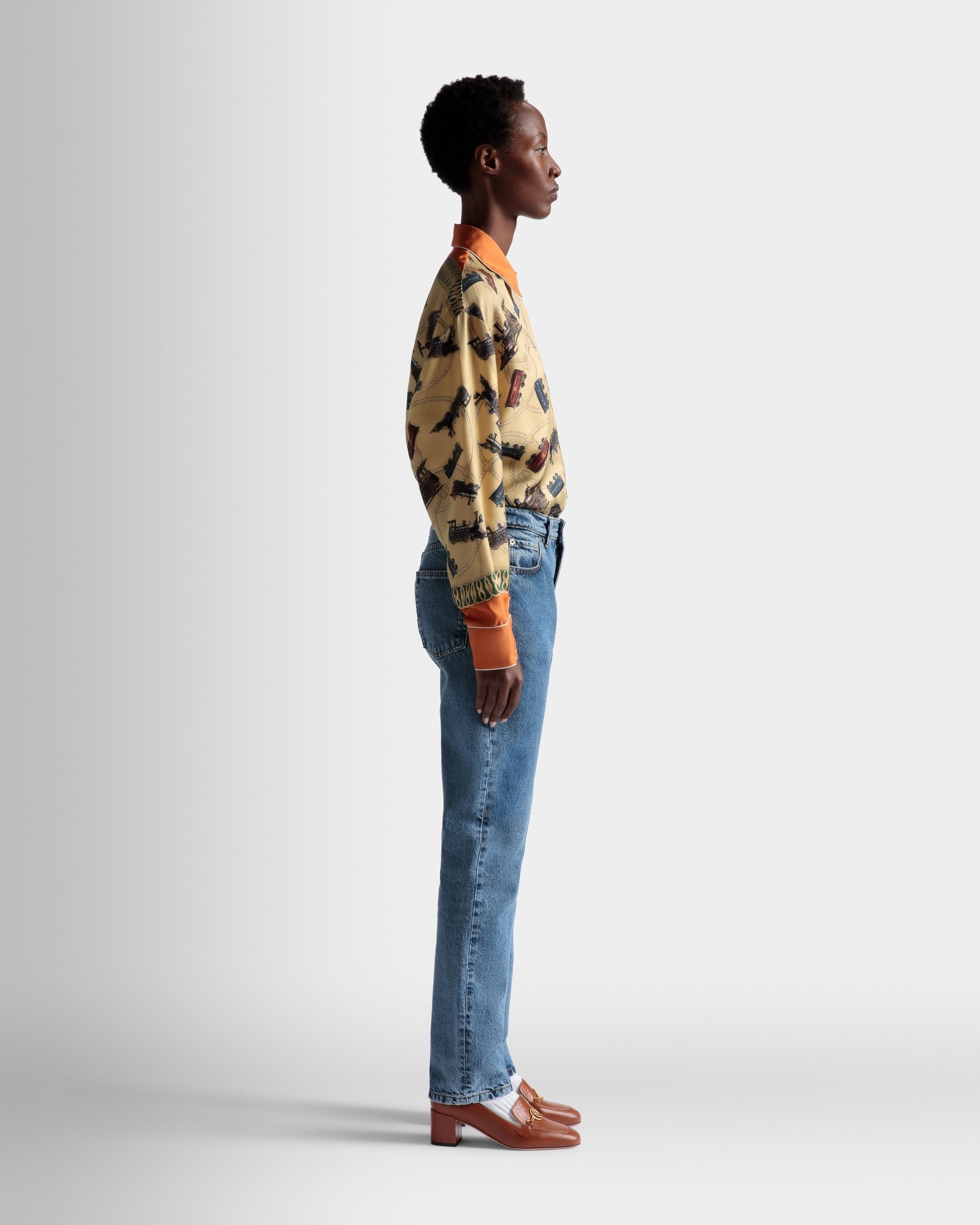 Bally Global - Pantalón De Denim En Azul Claro - Azul