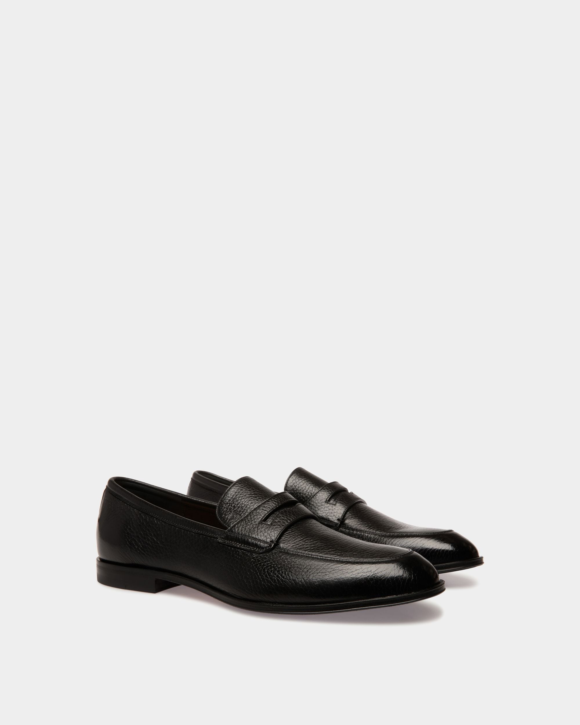 Bally Global - Webb Leather Loafers In Black - Black