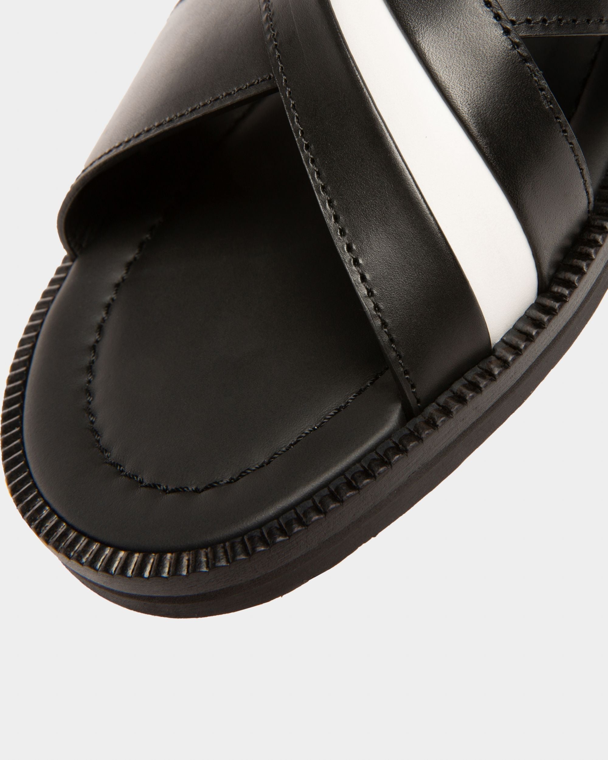 Bally Global - Jaabir Leather Sandals In Black - Negro