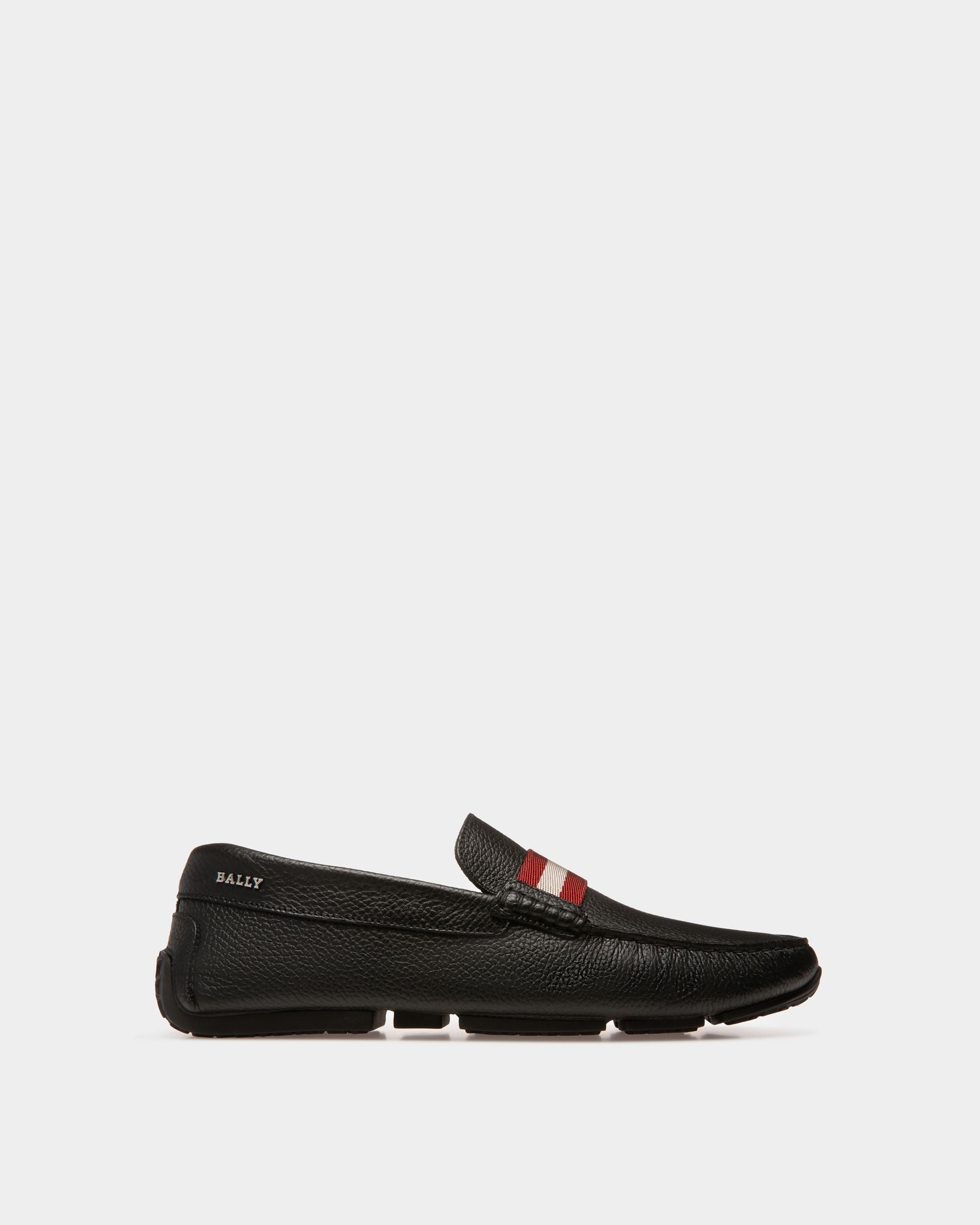 Bally Global - Pilot Driver in Black Grained Leather - Black