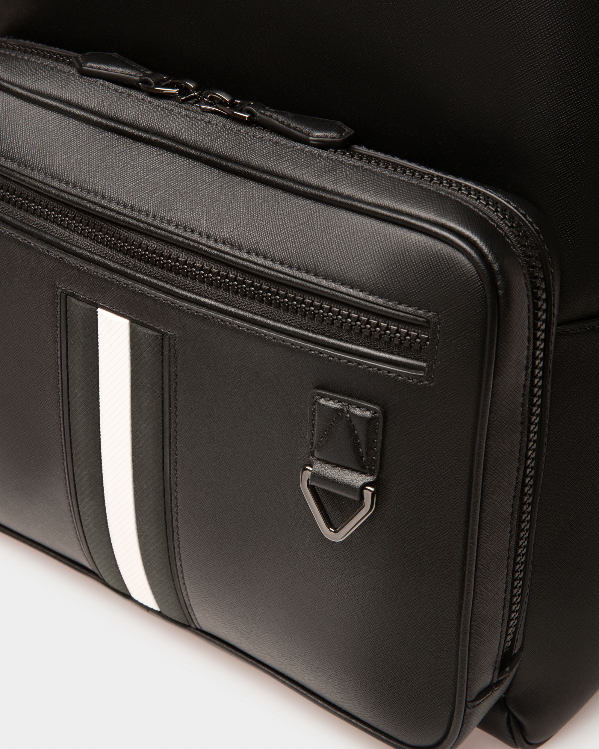 Bally Global - Mavrick Leather Backpack In Black - Negro