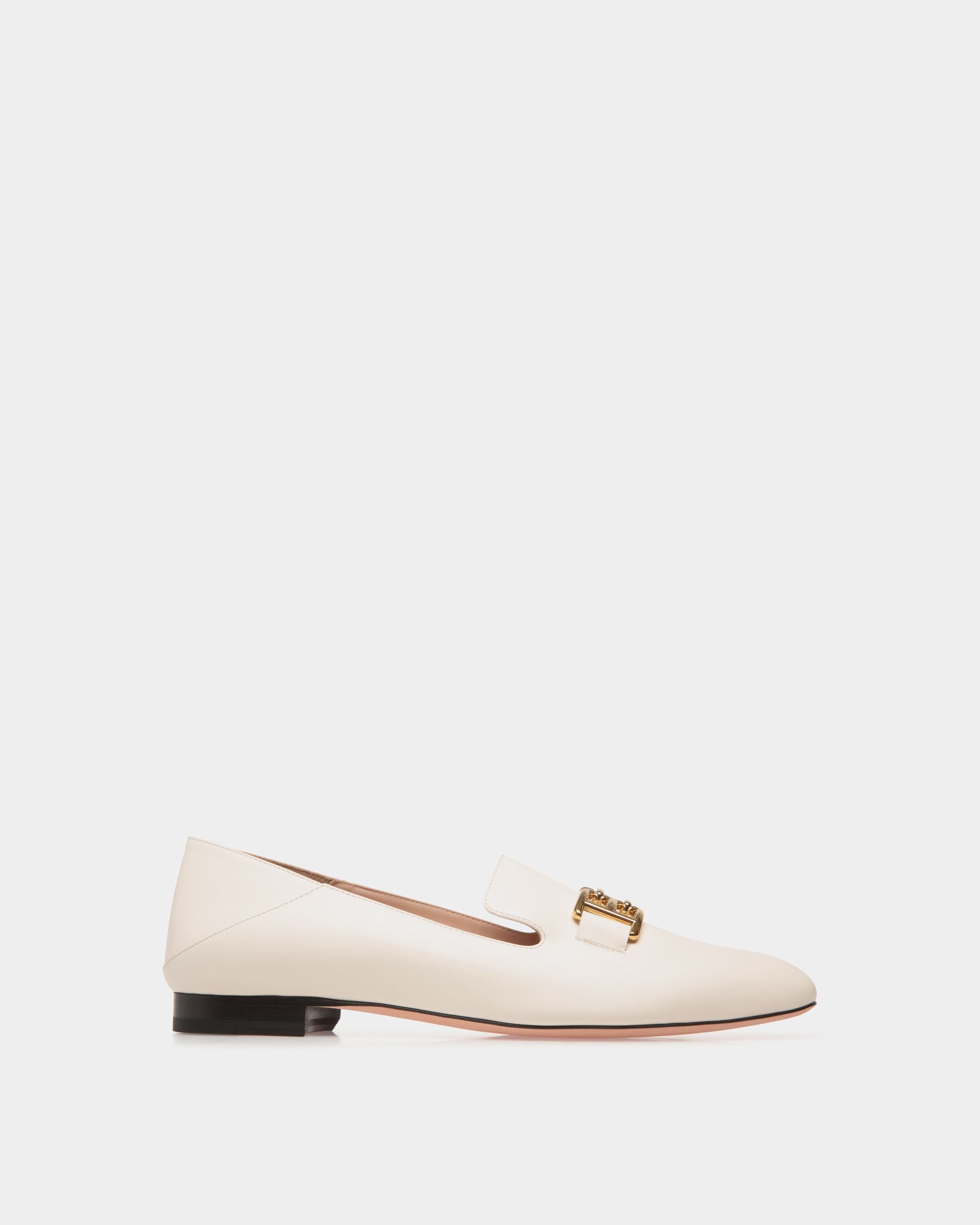 Bally Global - B Chain Flats In White Leather - White