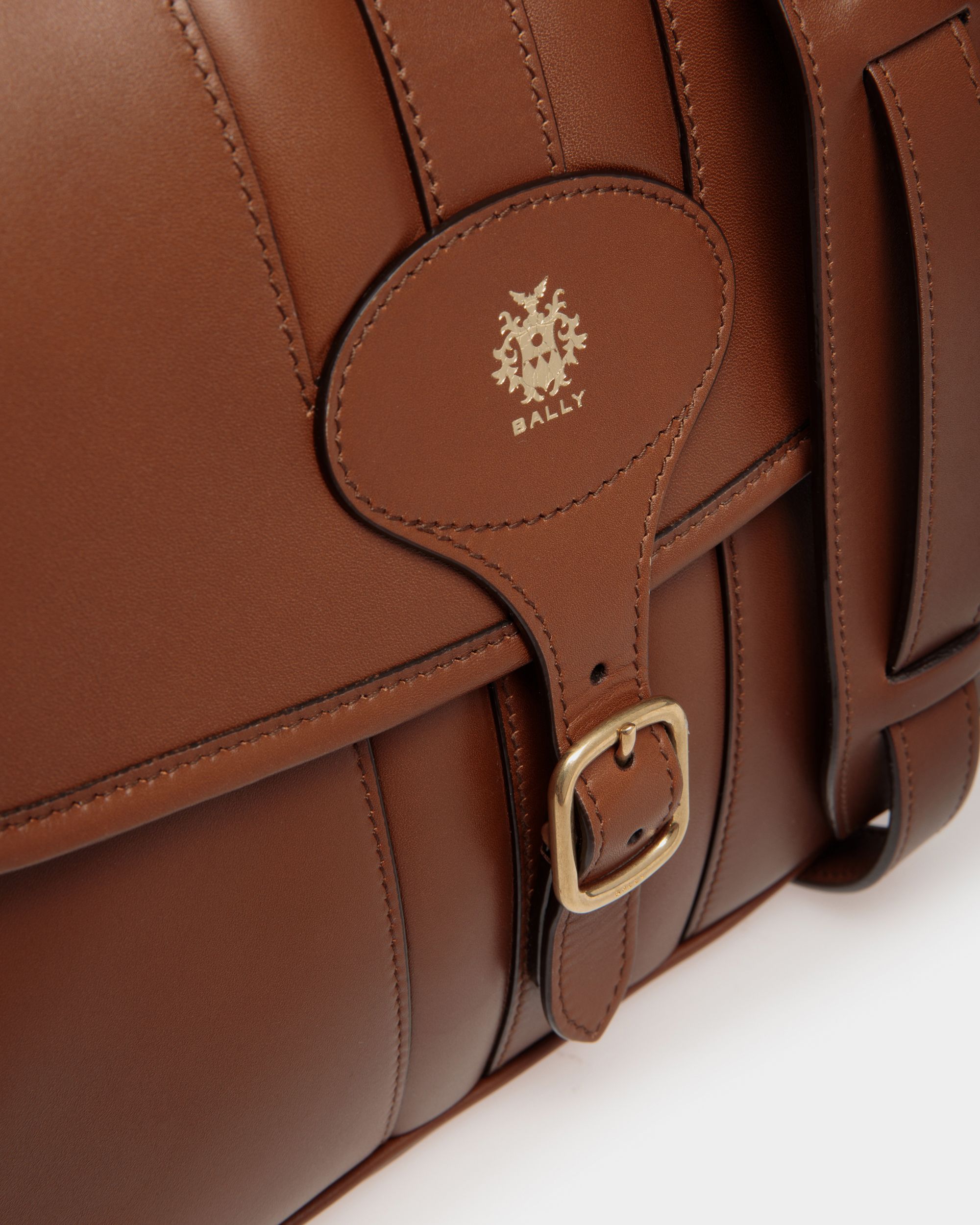 Bally Global - Beckett Crossbody Bag in Brown Leather - Marrón