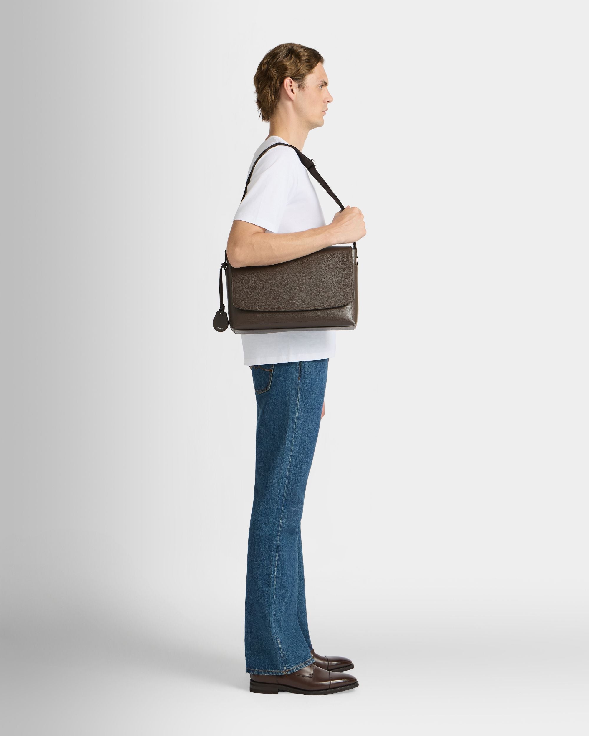 Bally Global - Sac À Bandoulière Capitol En Cuir Grainé Ebano - Marron