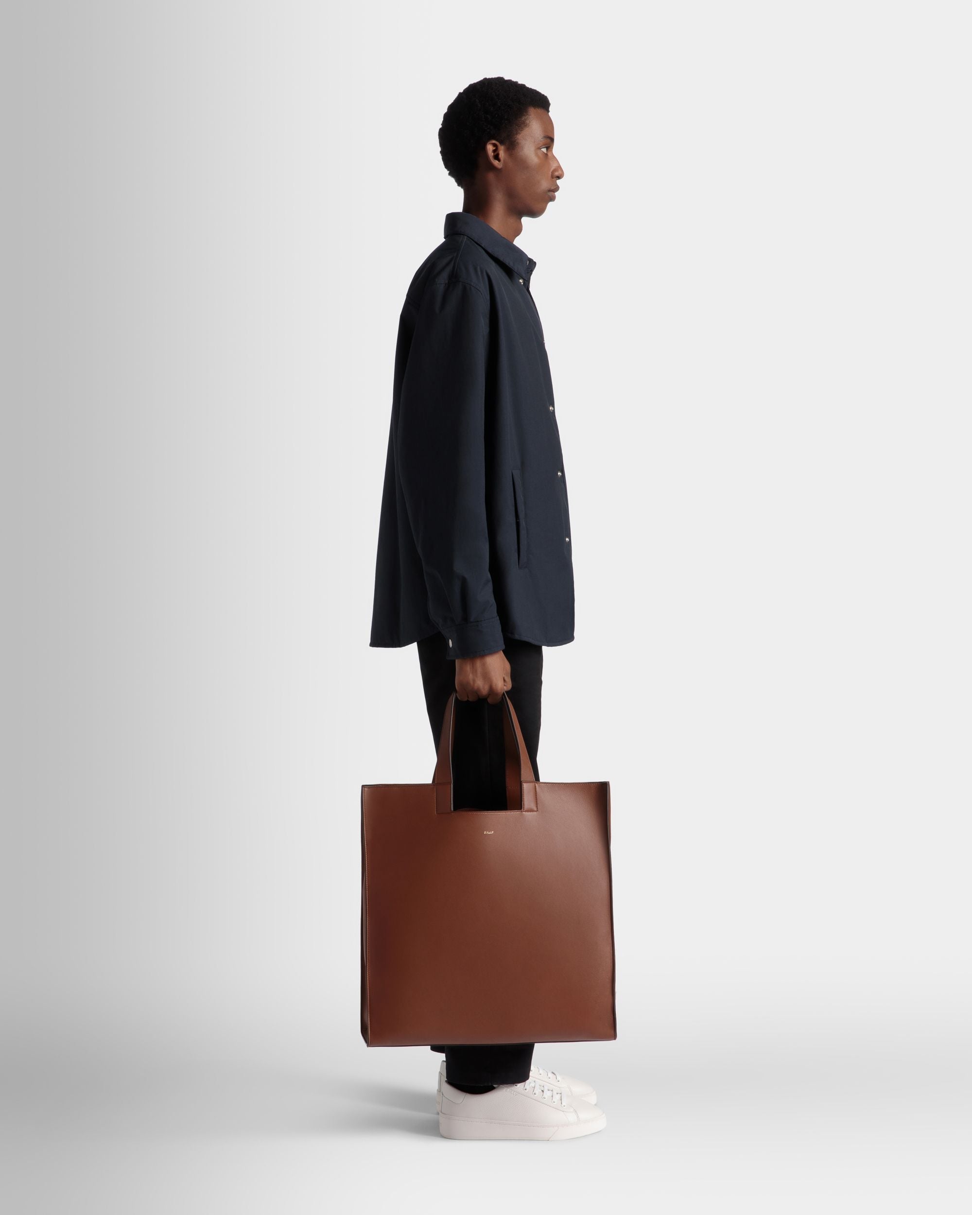 Bally Global - Easy Bally Tote In Brown Leather - Brown
