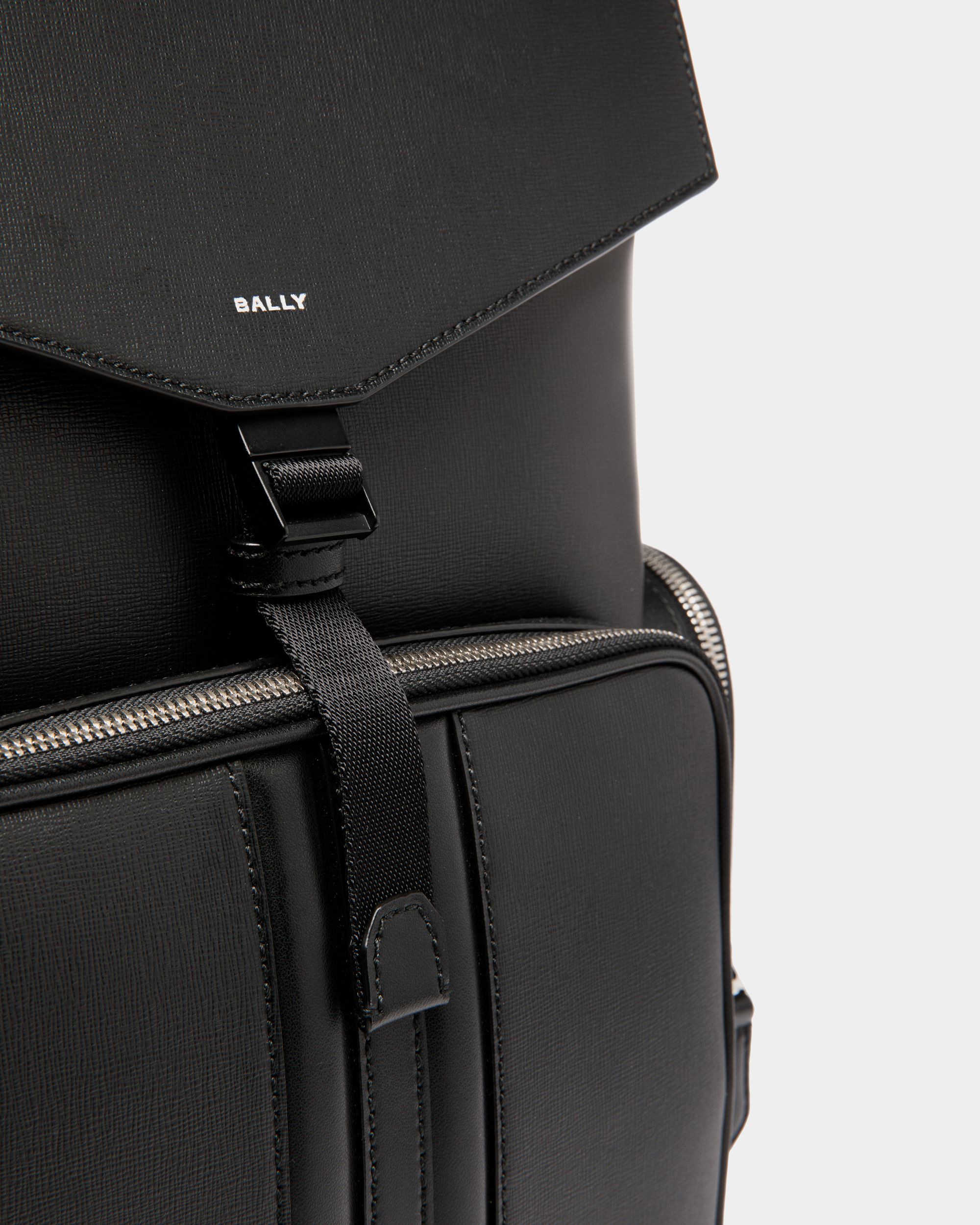 Bally Global - Sac À Dos Mythos En Cuir Recyclé Noir - Noir