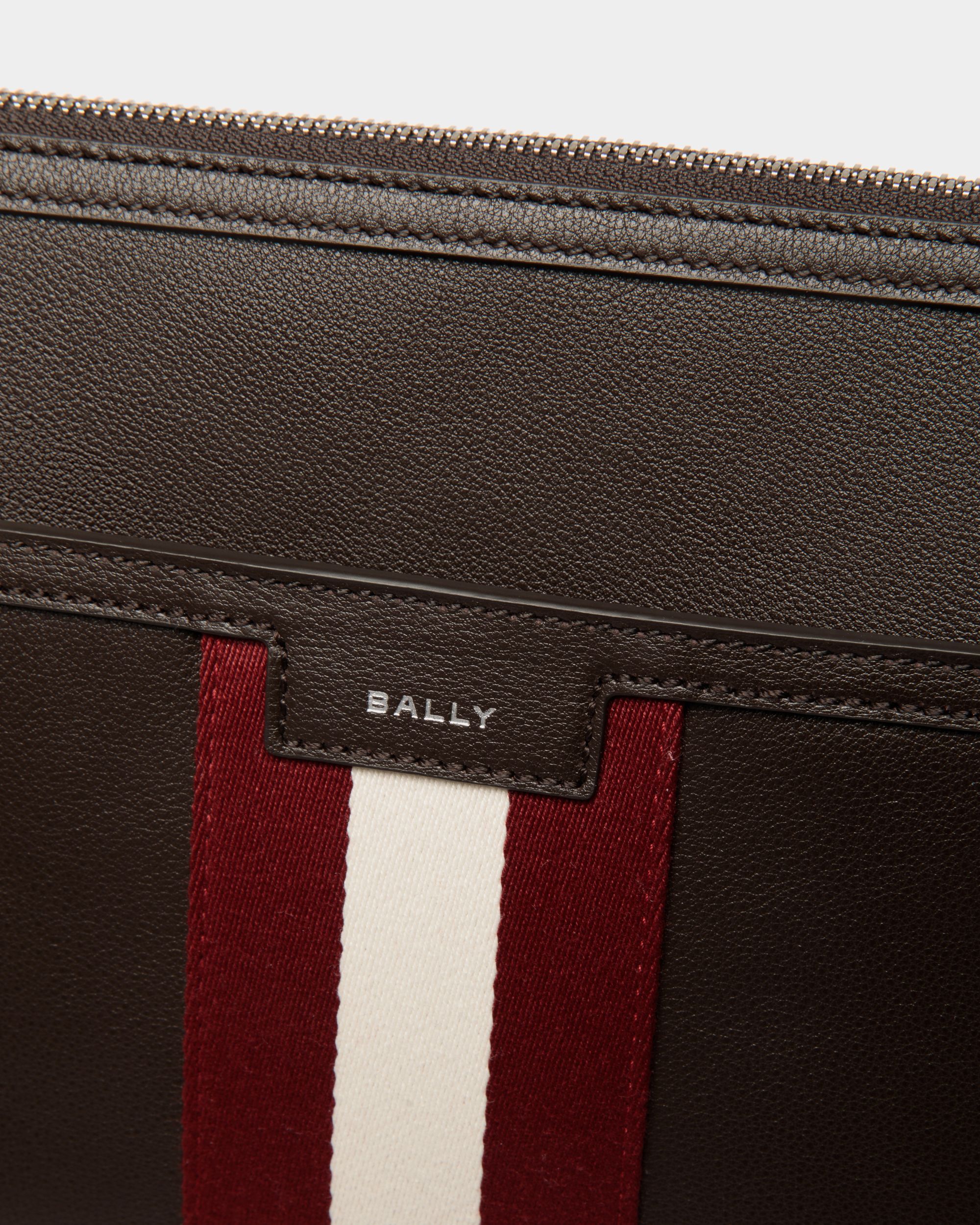 Bally Global - Pouch Code De Piel Ebano - Marrón