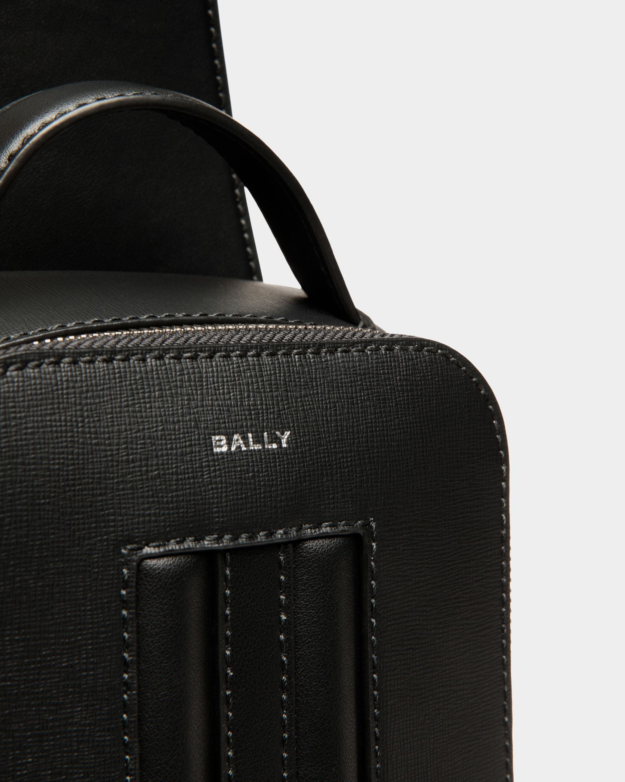 Bally Global - Sac Sling Bag Mythos En Cuir Recyclé Noir - Noir