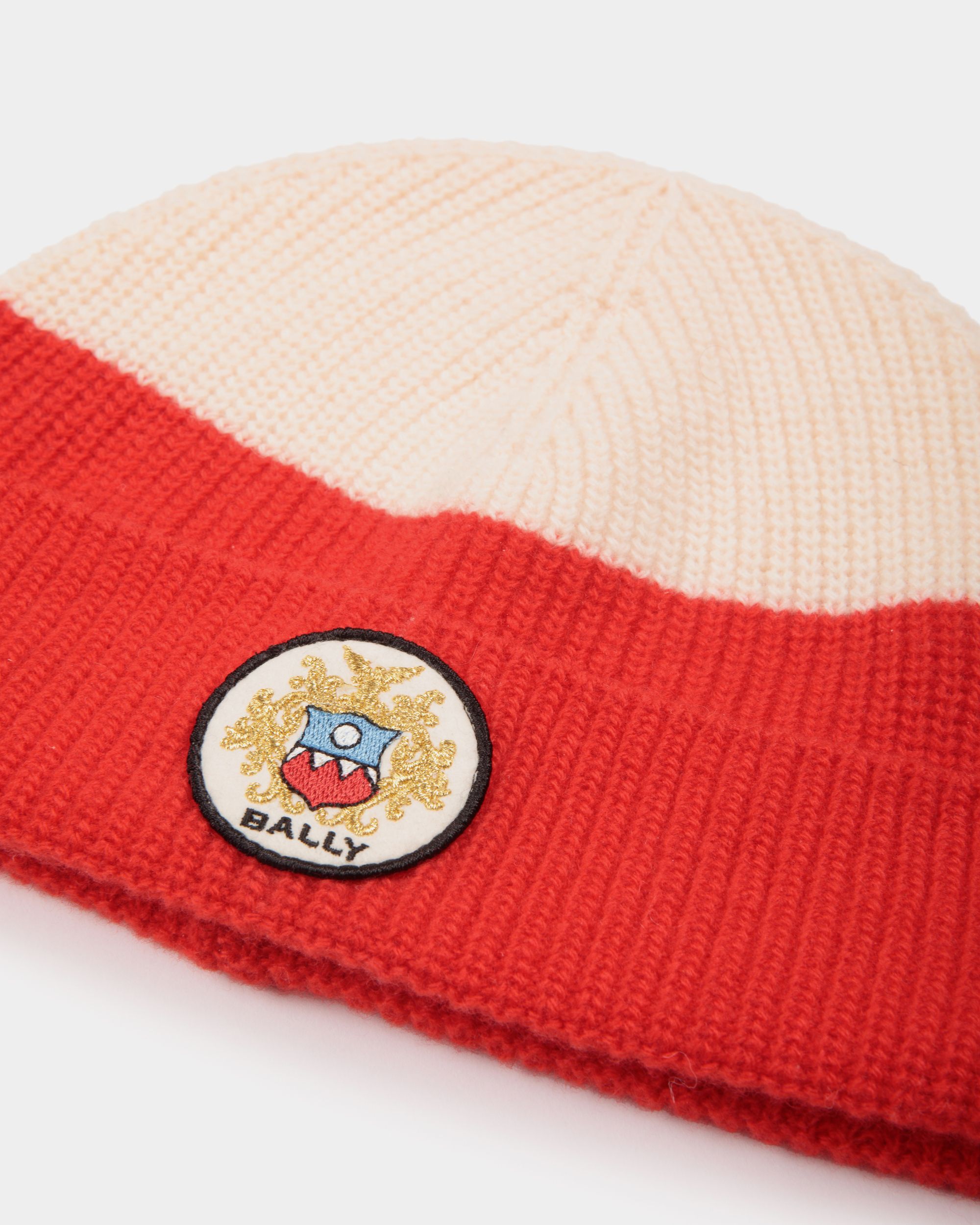 Bally Global - Beanie With a Bally Crest Logo in Candy Red and Ivory Wool - Multicolor