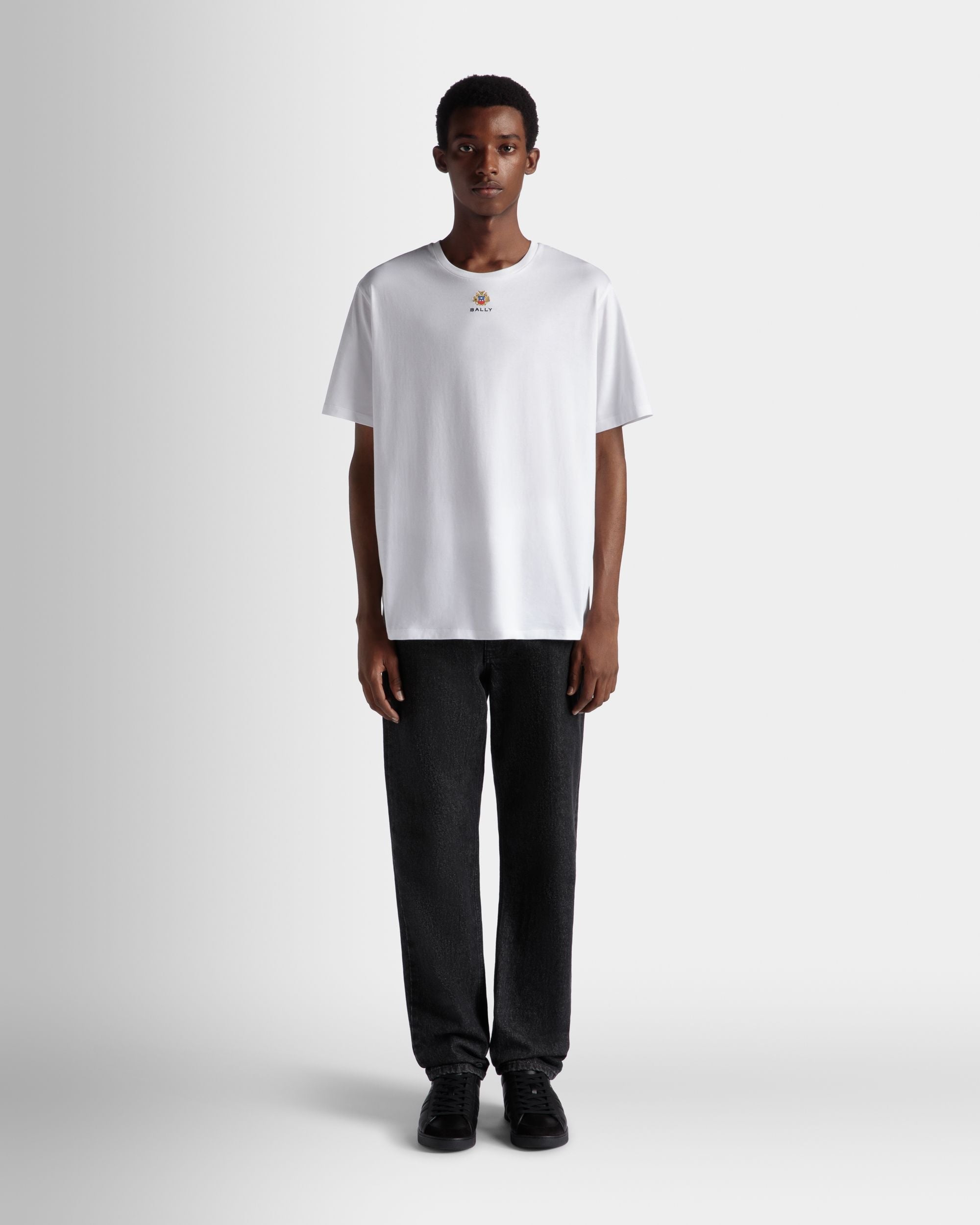 Bally Global - T-Shirt Avec Un Logo Bally Crest En Coton Blanc - Blanc