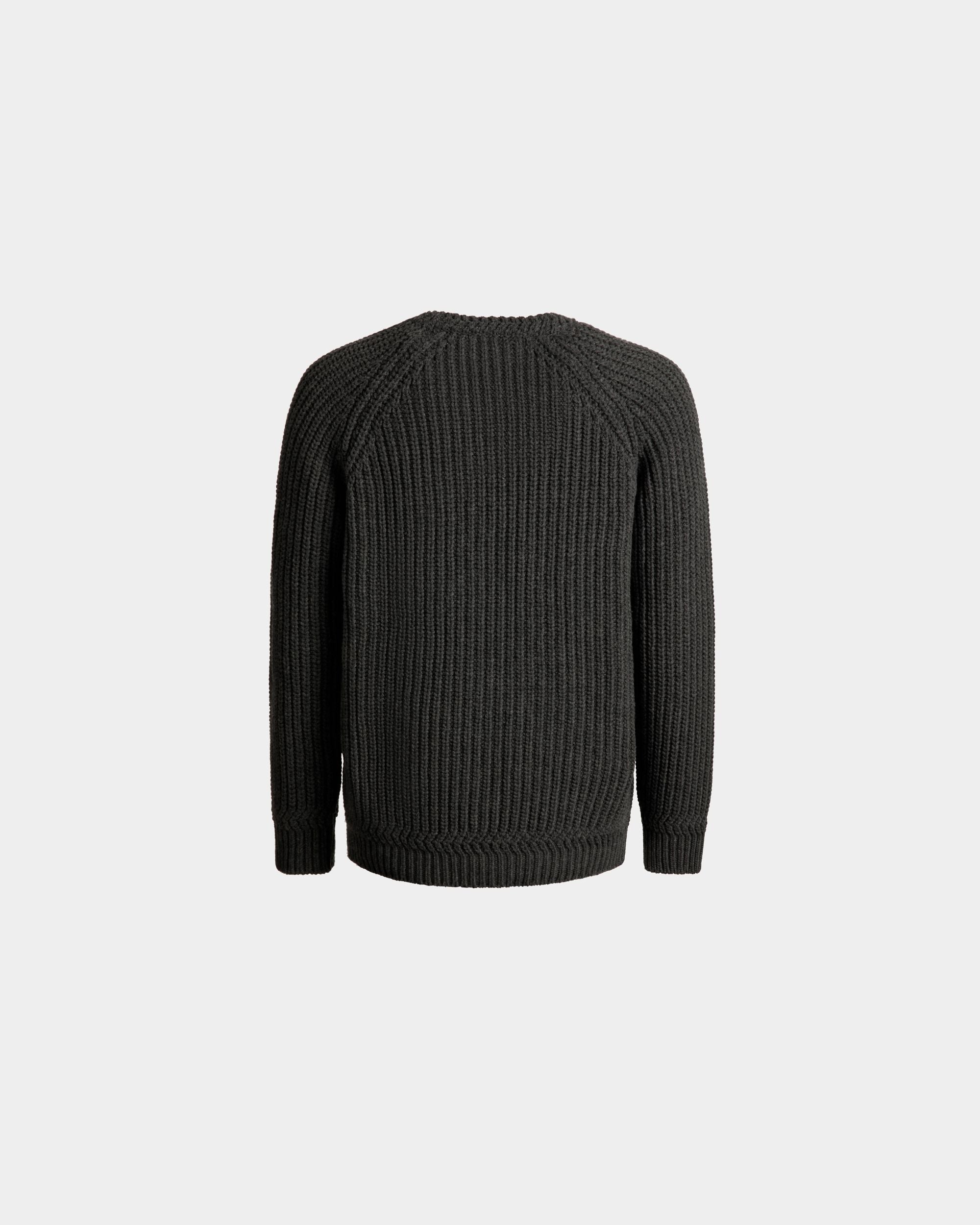 Bally Global - Jersey De Cuello Redondo Con Logotipo Bally Crest De Lana Gris Oscuro - Gris