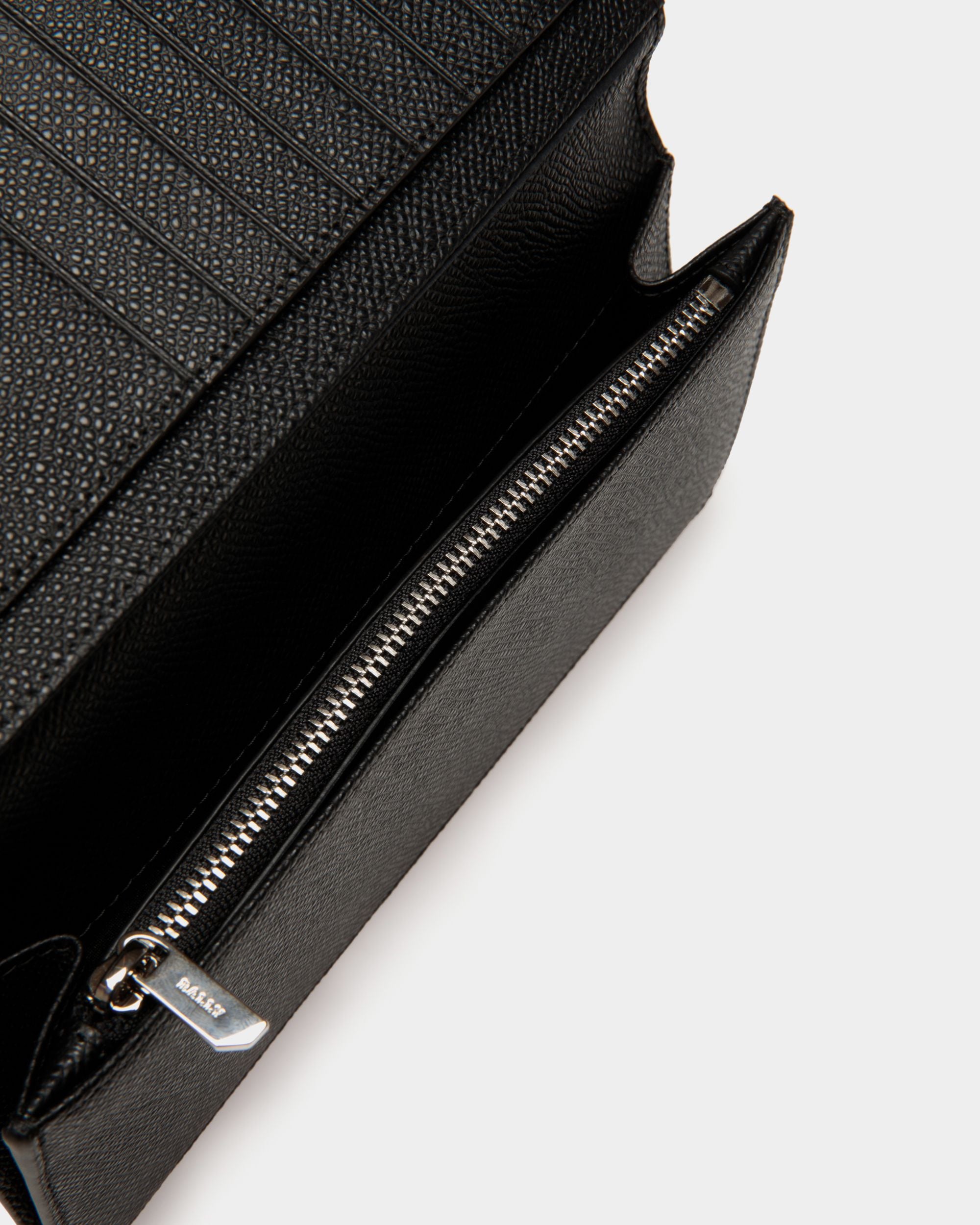 Bally Global - Cartera Continental De Piel Repujada Negra - Negro