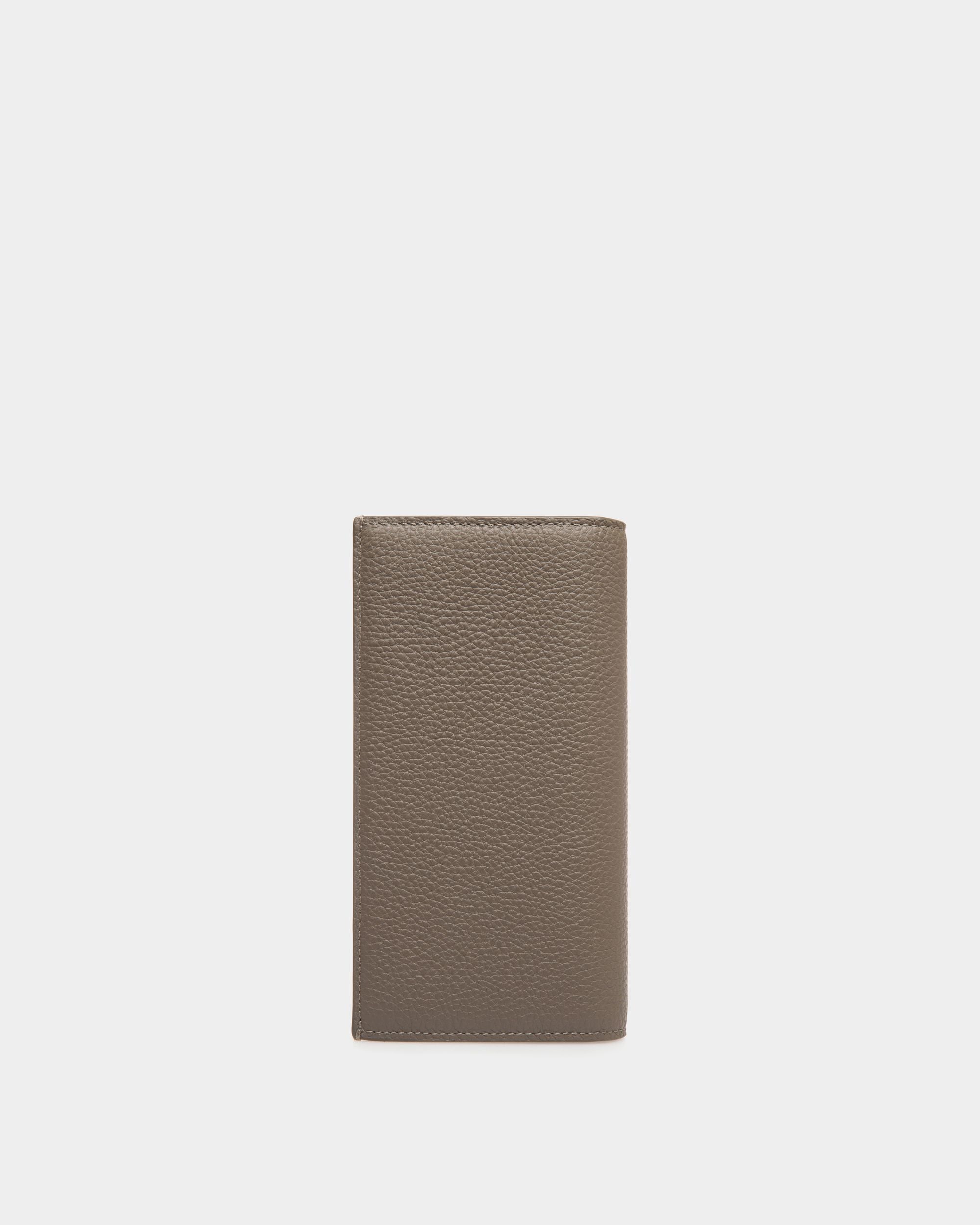 Bally Global - Continental Wallet in Beige Embossed Leather - Grey