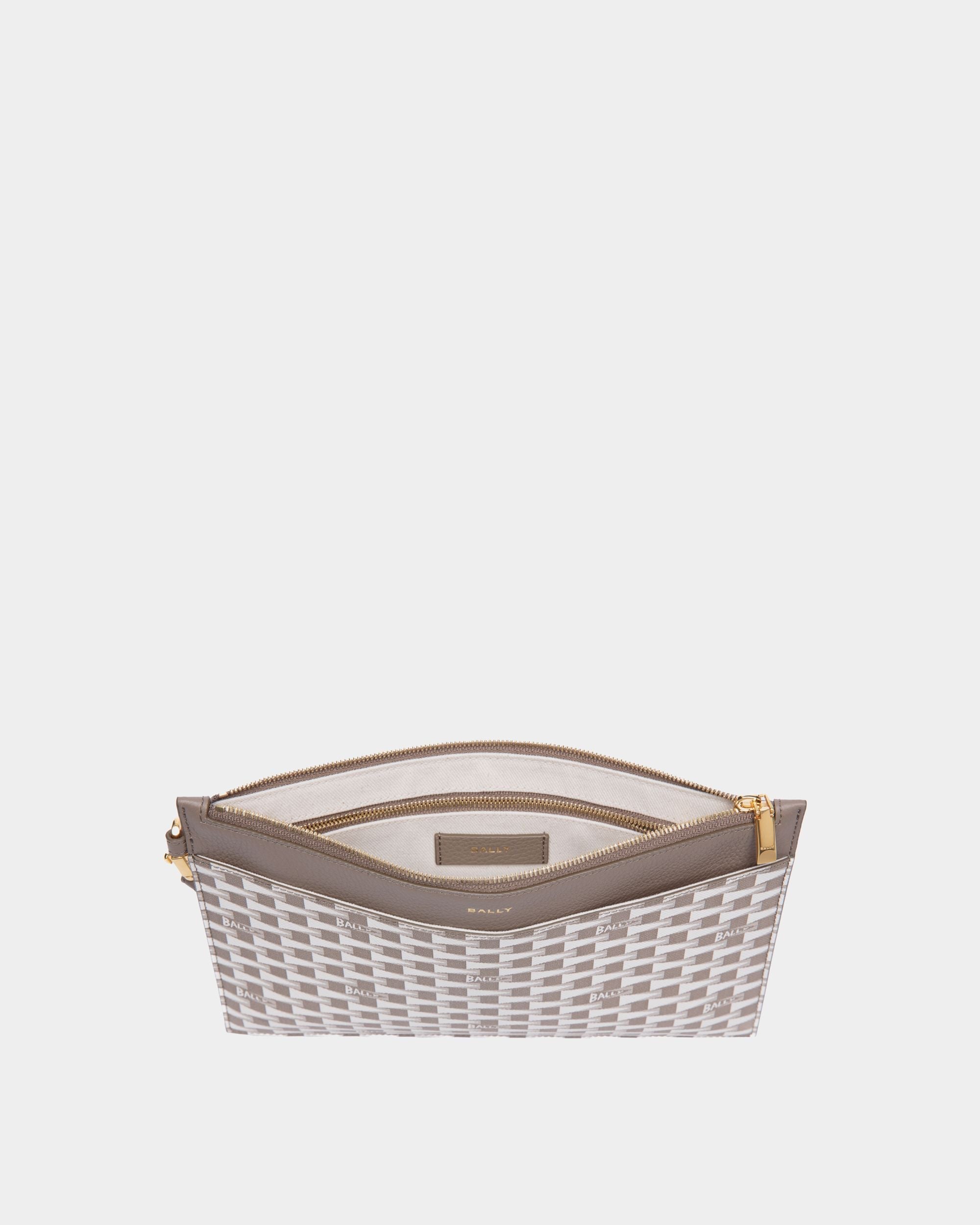 Bally Global - Cartera De Mano Pennant De Piel Y TPU En Marrón - Marrón
