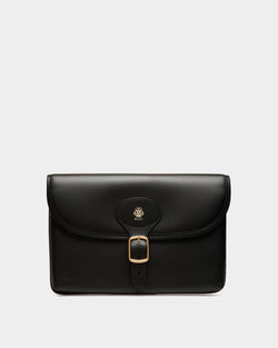 Beckett Pochette in Black Leather