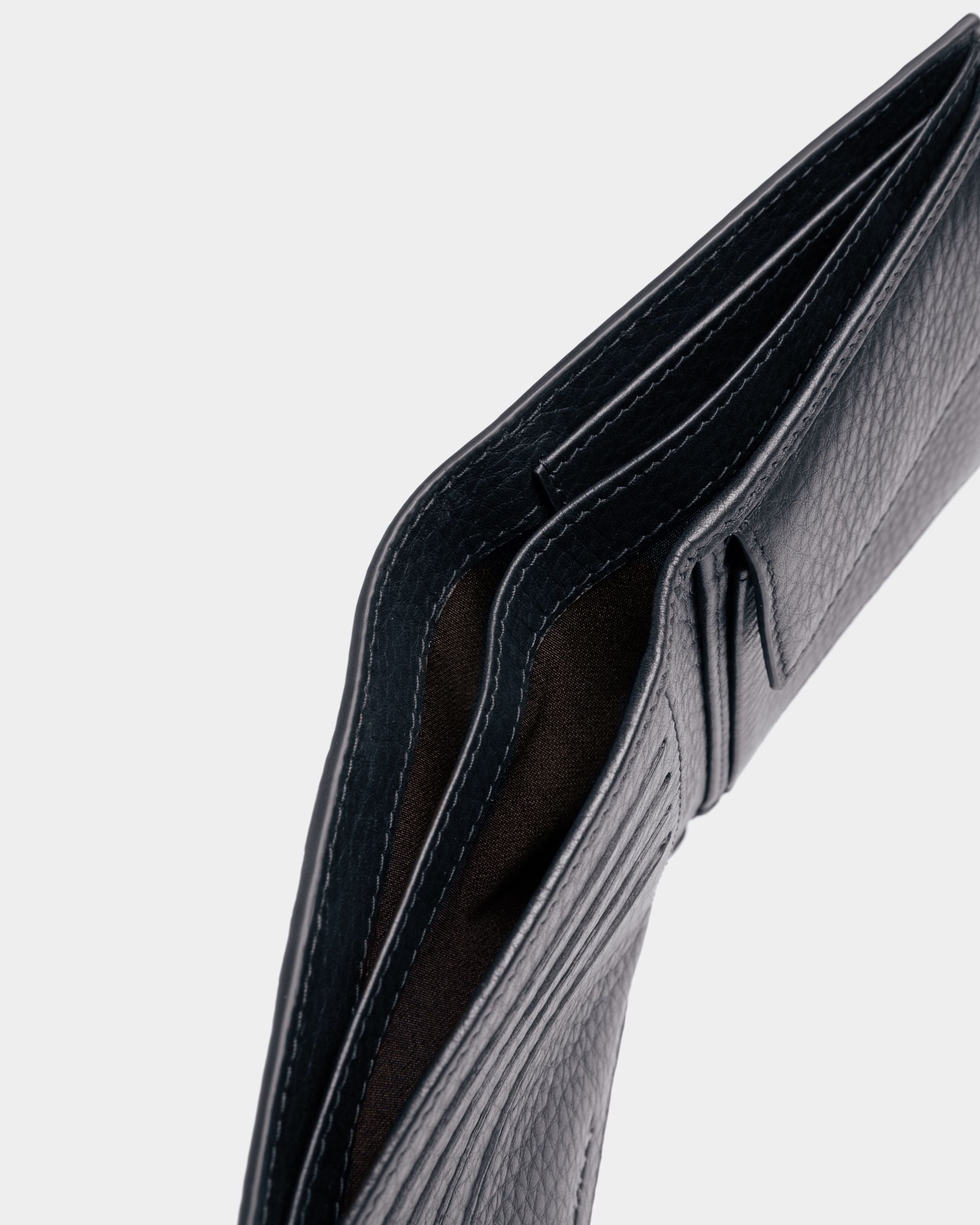 Bally Global - Ribbon ID Coin Wallet In Midnight Leather - Azul