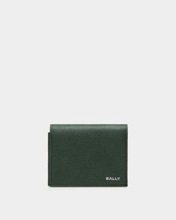 Flag Trifold in Bottle Green Leather