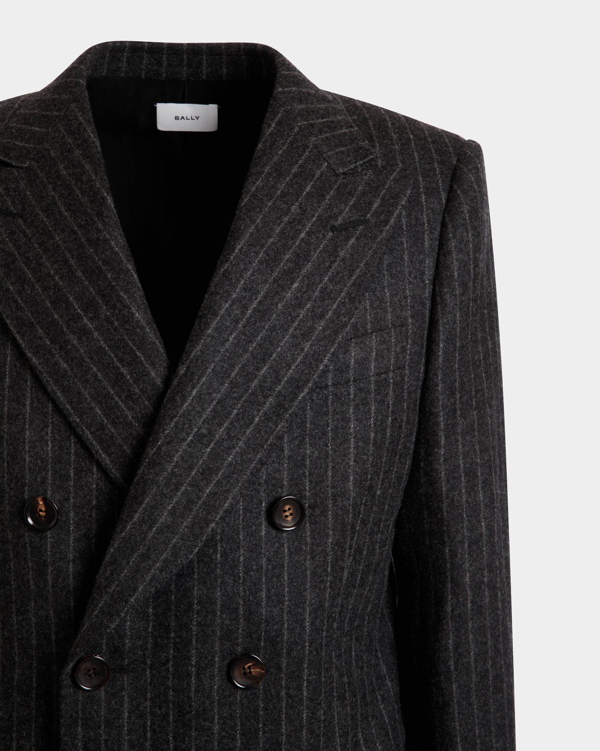 Bally Global - Manteau Croisé À Fines Rayures En Laine Grise - Gris