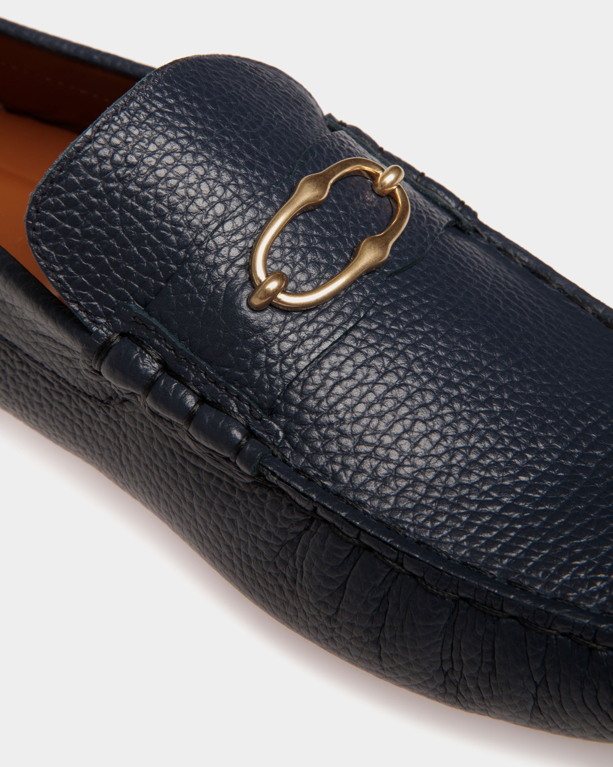 Bally Global - Pilot Driver In Navy Blue Grained Leather - Blue