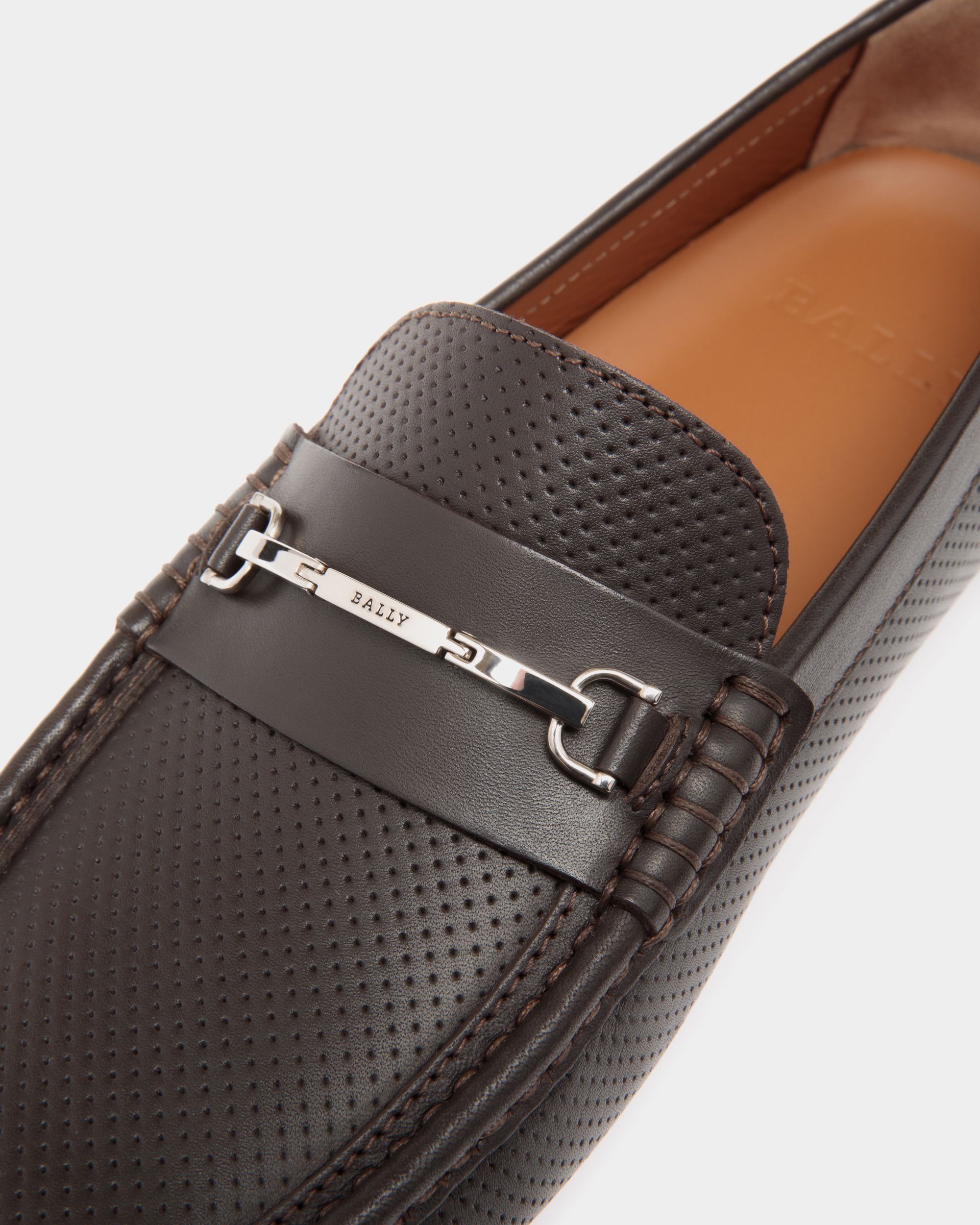 Bally Global - Driver In Brown Perforated Leather - Brown