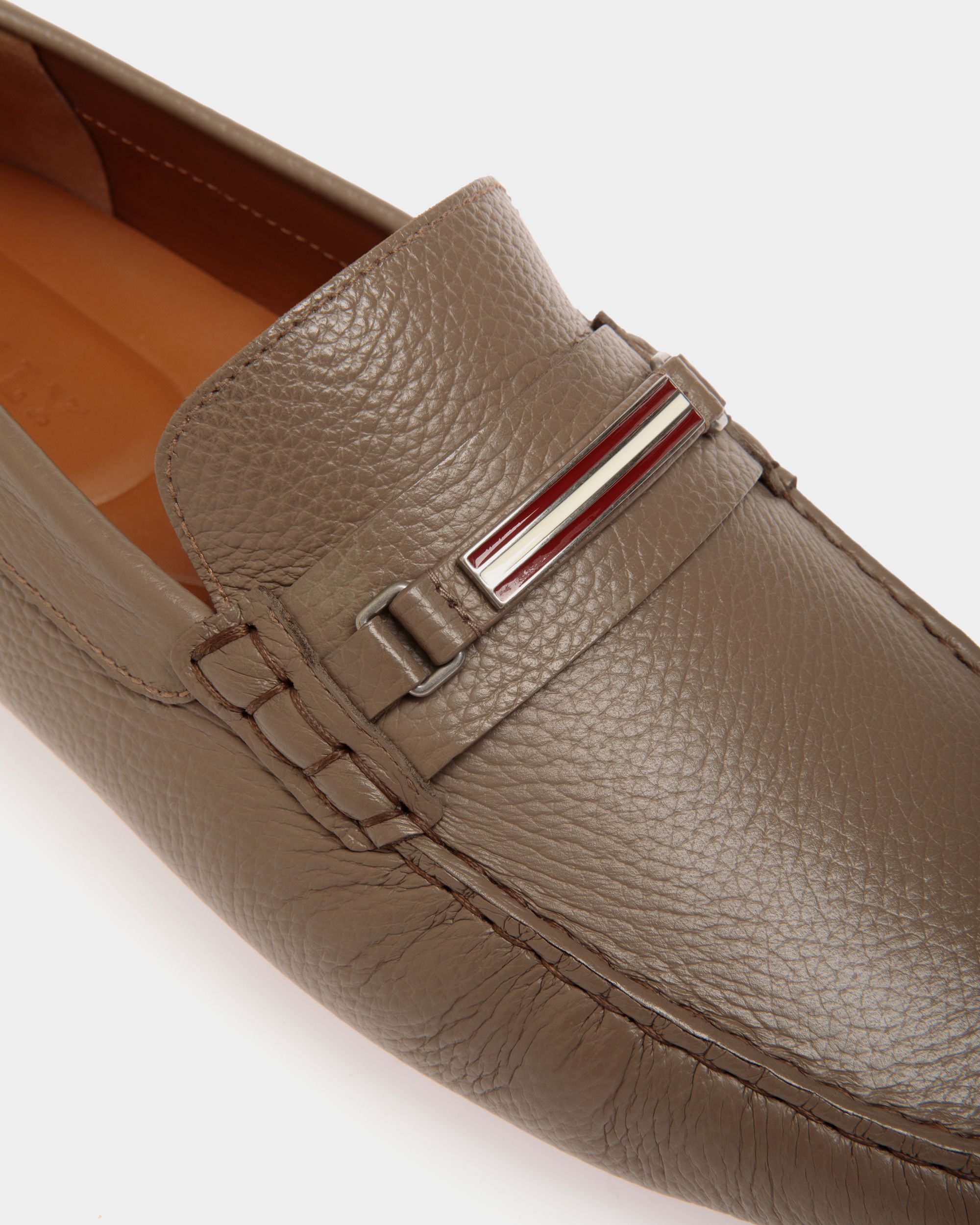 Bally Global - Pilot Driver in Taupe Grained Leather - Brown