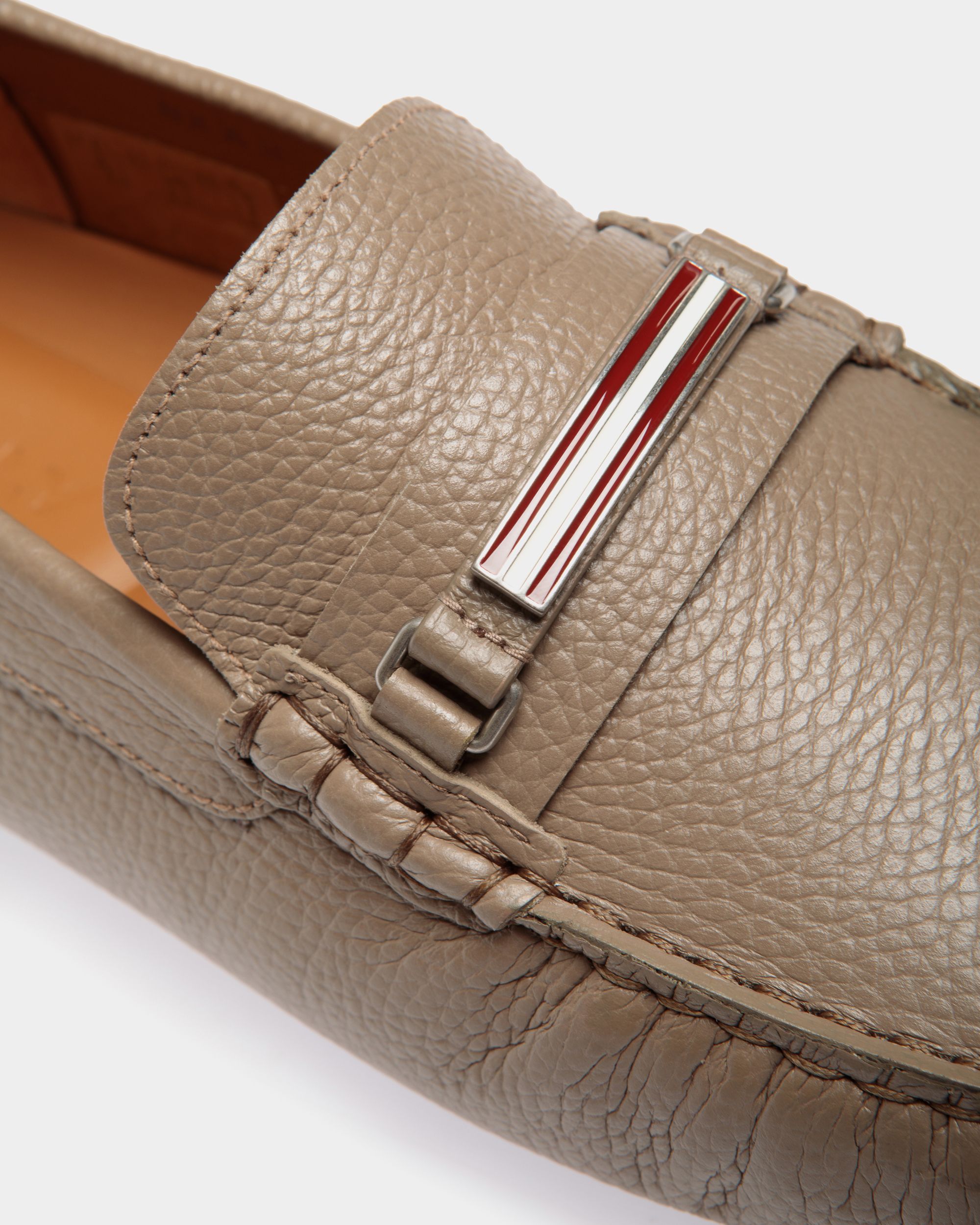 Bally Global - Pilot Driver in Taupe Grained Leather - Brown