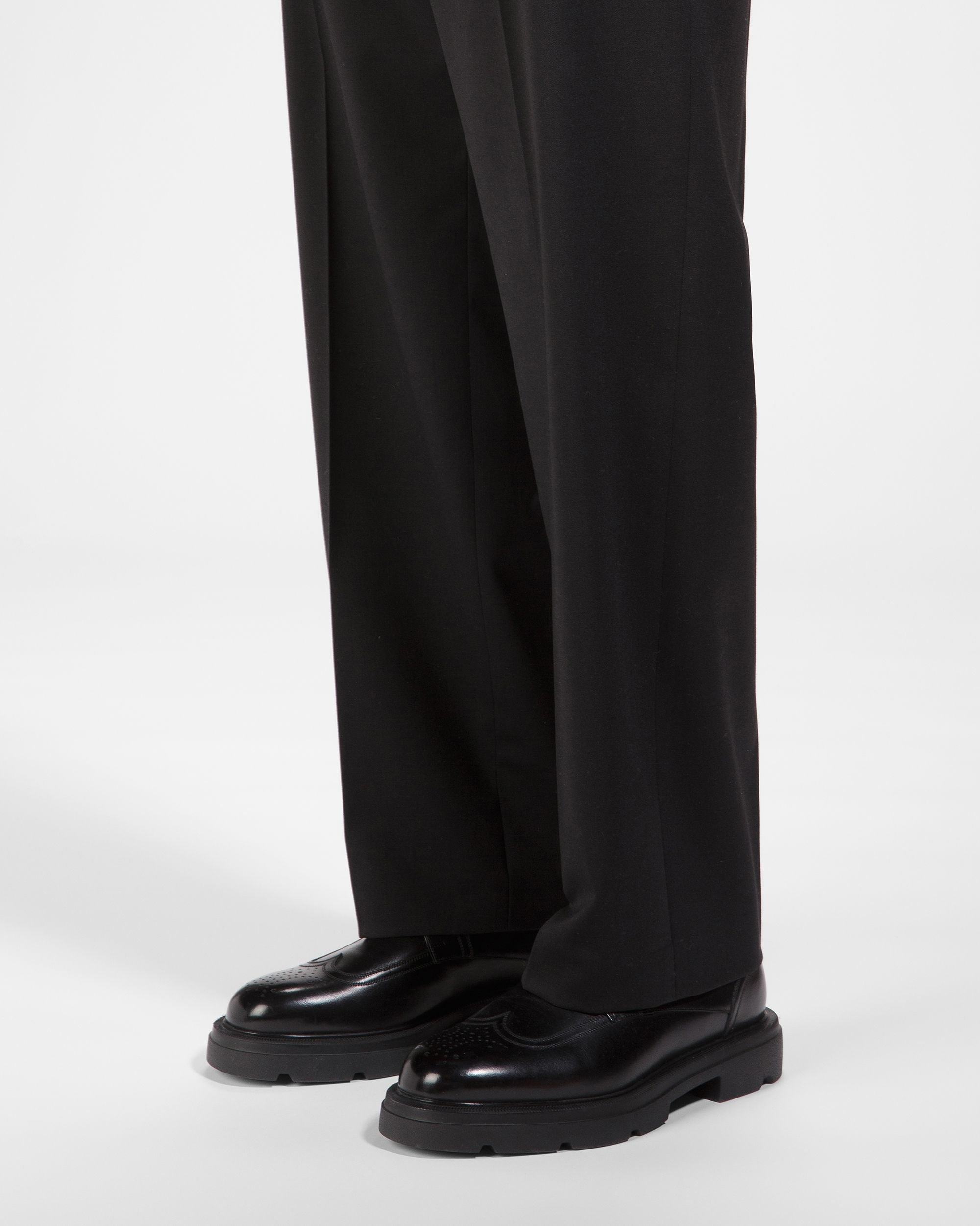 Bally Global - Zelik Leather Derby Shoes In Black - Black
