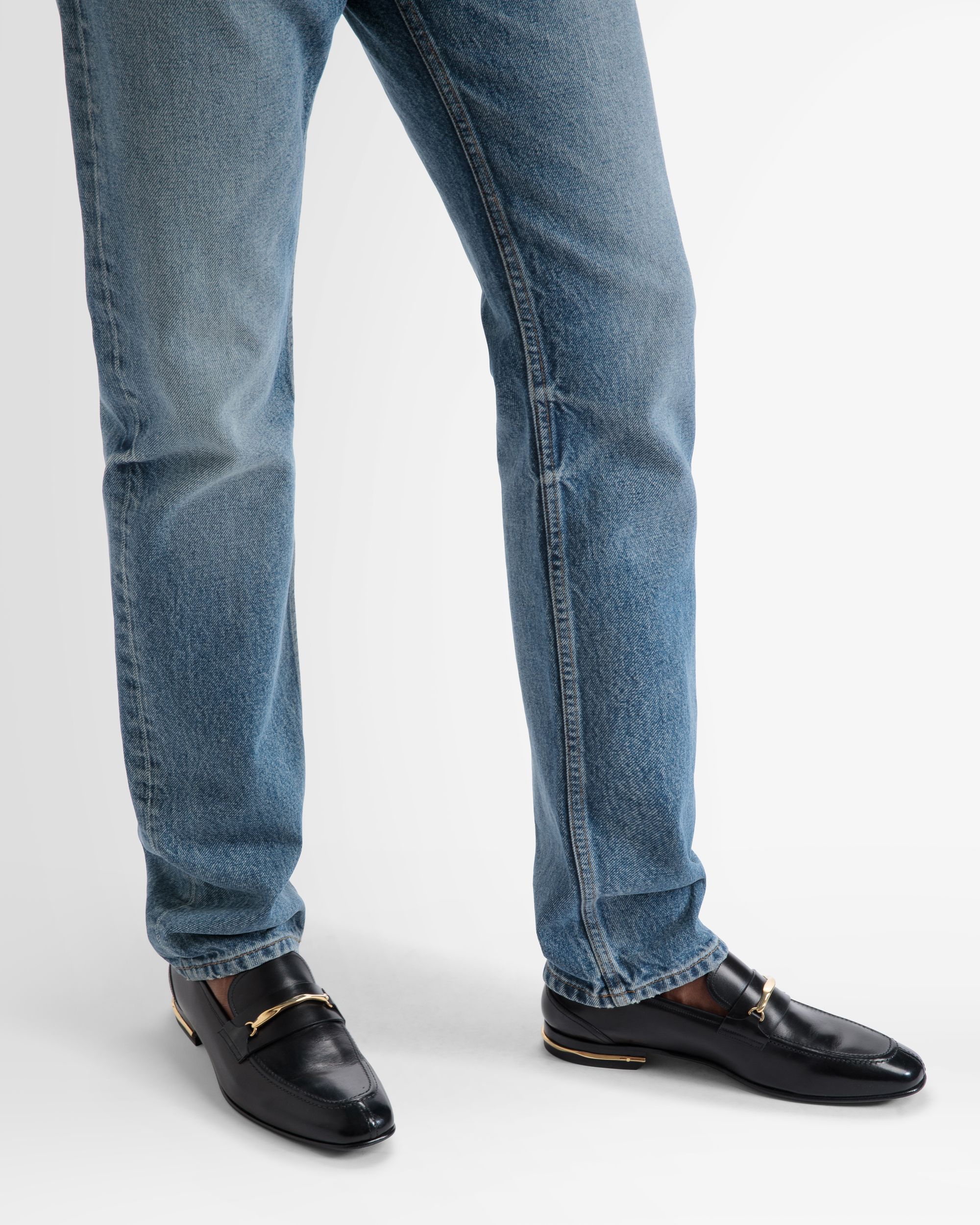 Bally Global - Suisse Loafers In Leather - Negro