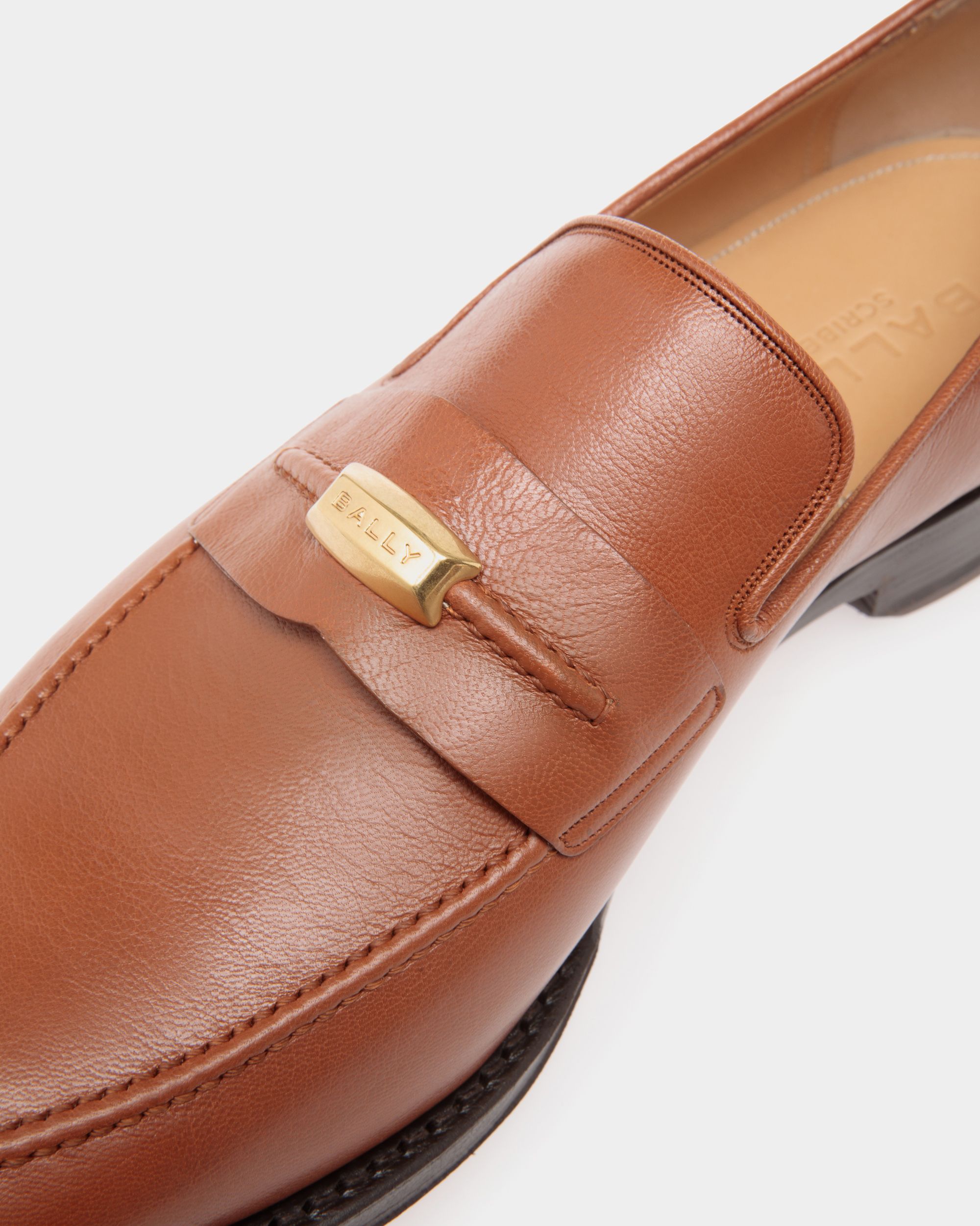 Bally Global - Scribe Loafer In Brown Leather - Brown