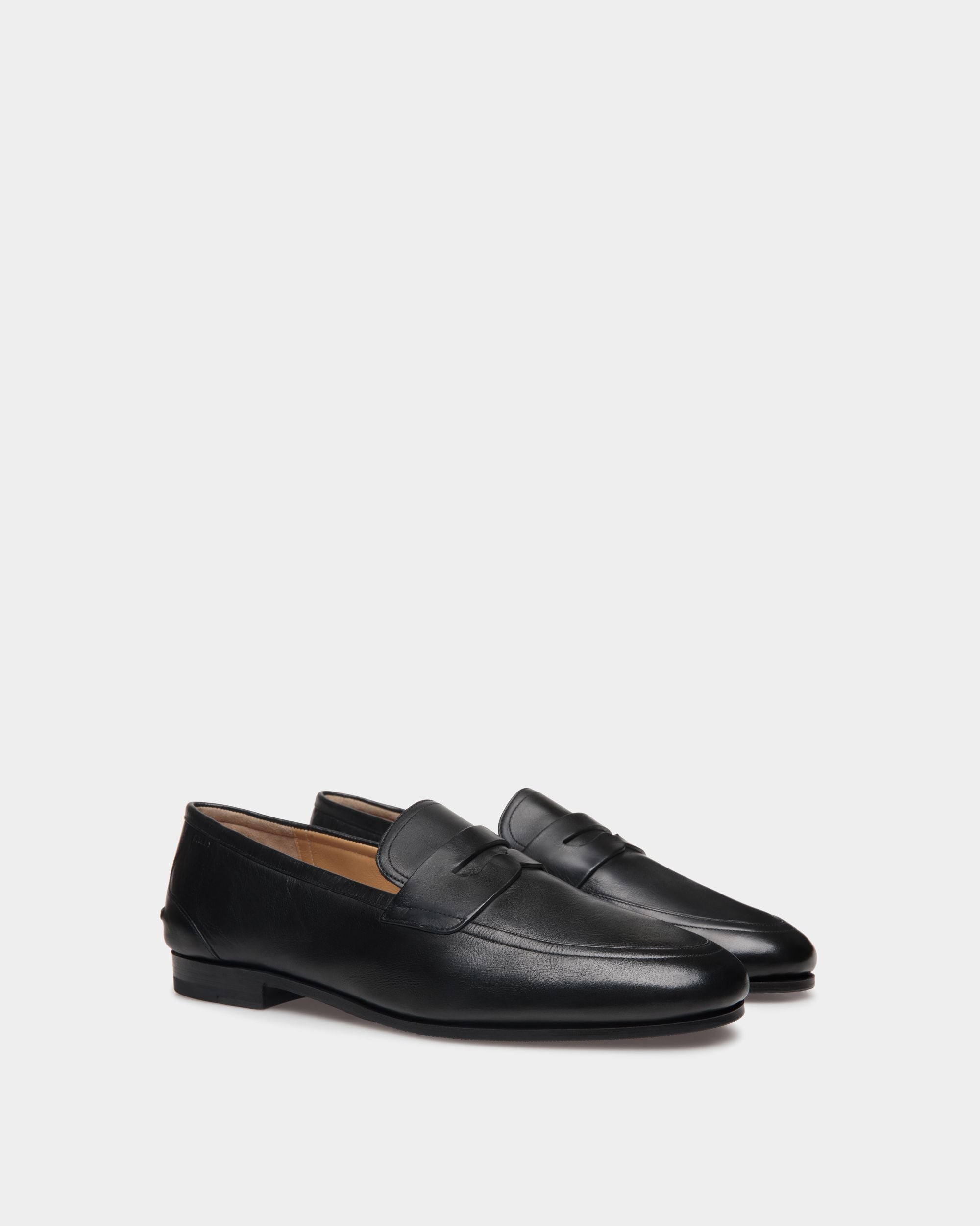 Bally Global - Plume Loafer in Black Leather - Black