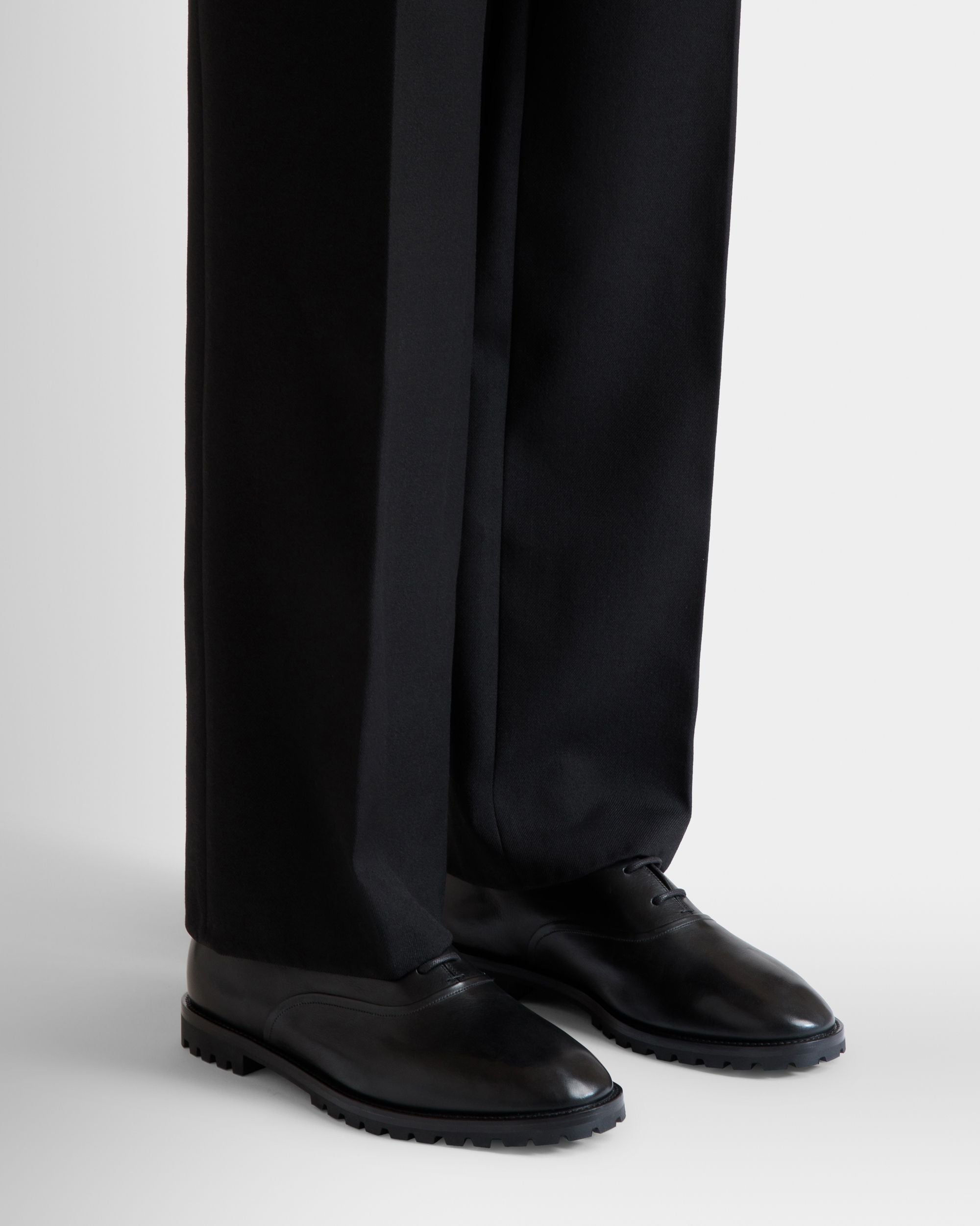 Bally Global - Solaria Oxford in Black Leather - Black
