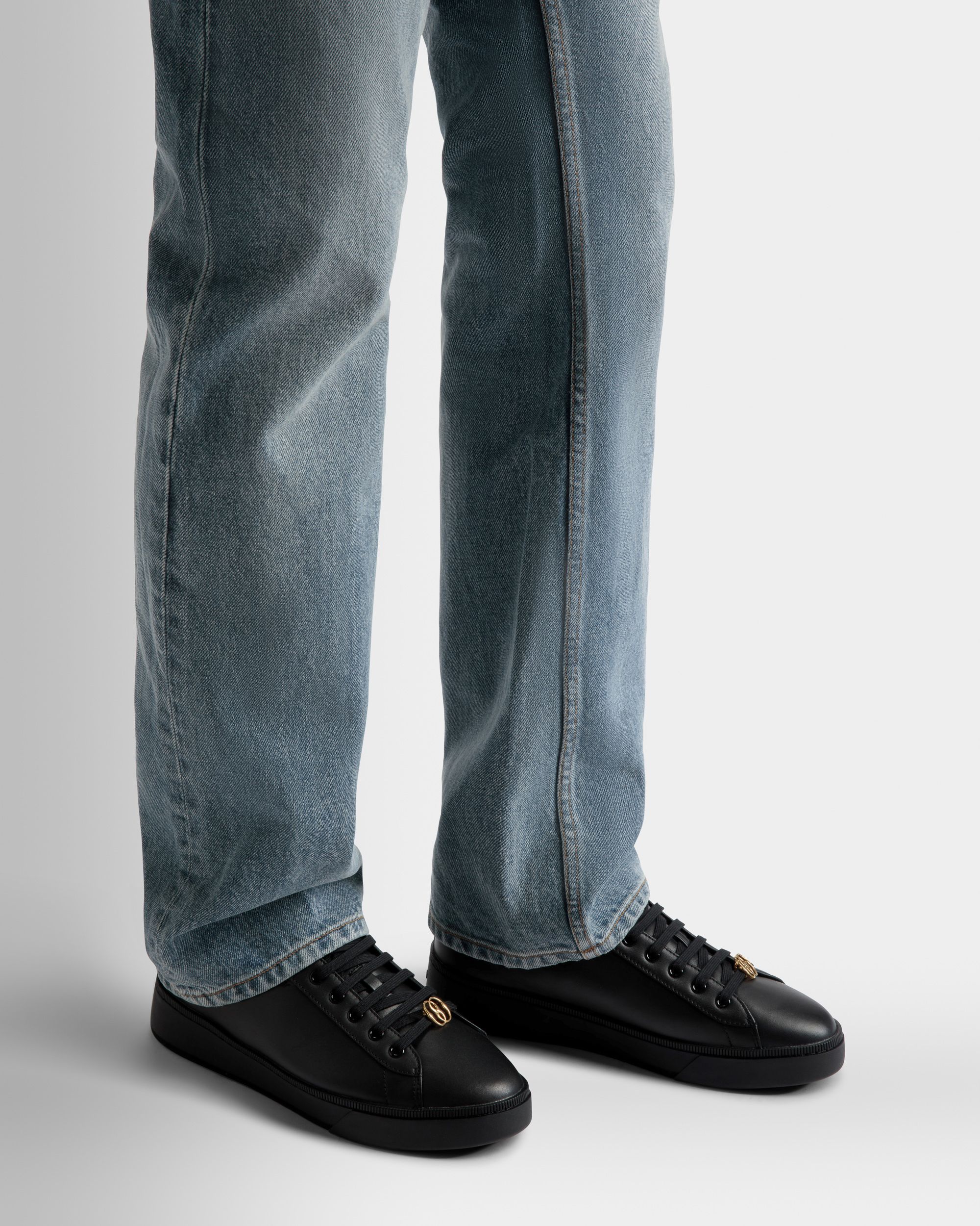 Bally Global - Raise Sneakers In Black Leather - Black