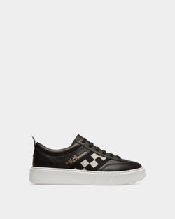 Zapatilla De Piel Negra