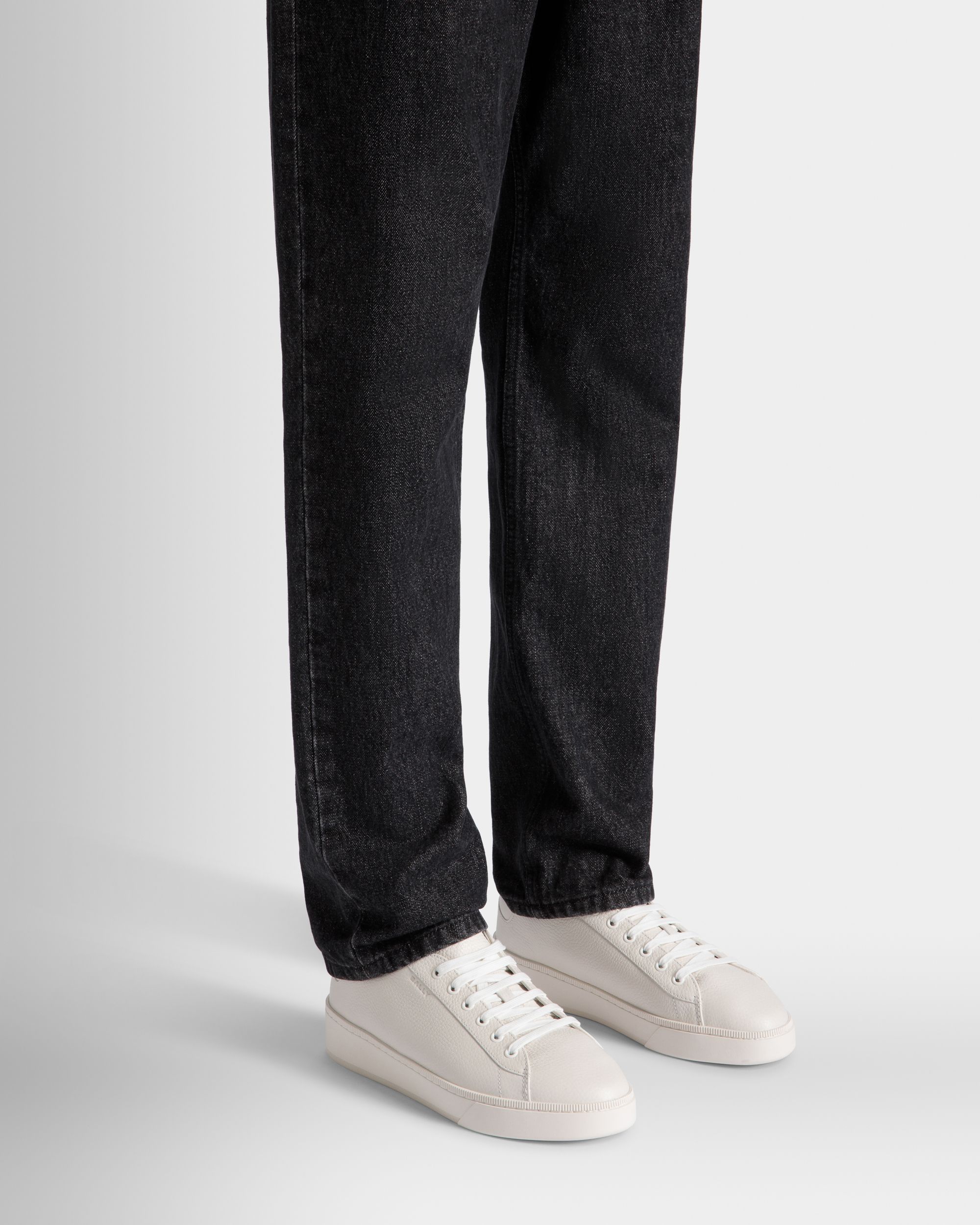 Bally Global - Raise Sneaker In White Grained Leather - Blanco